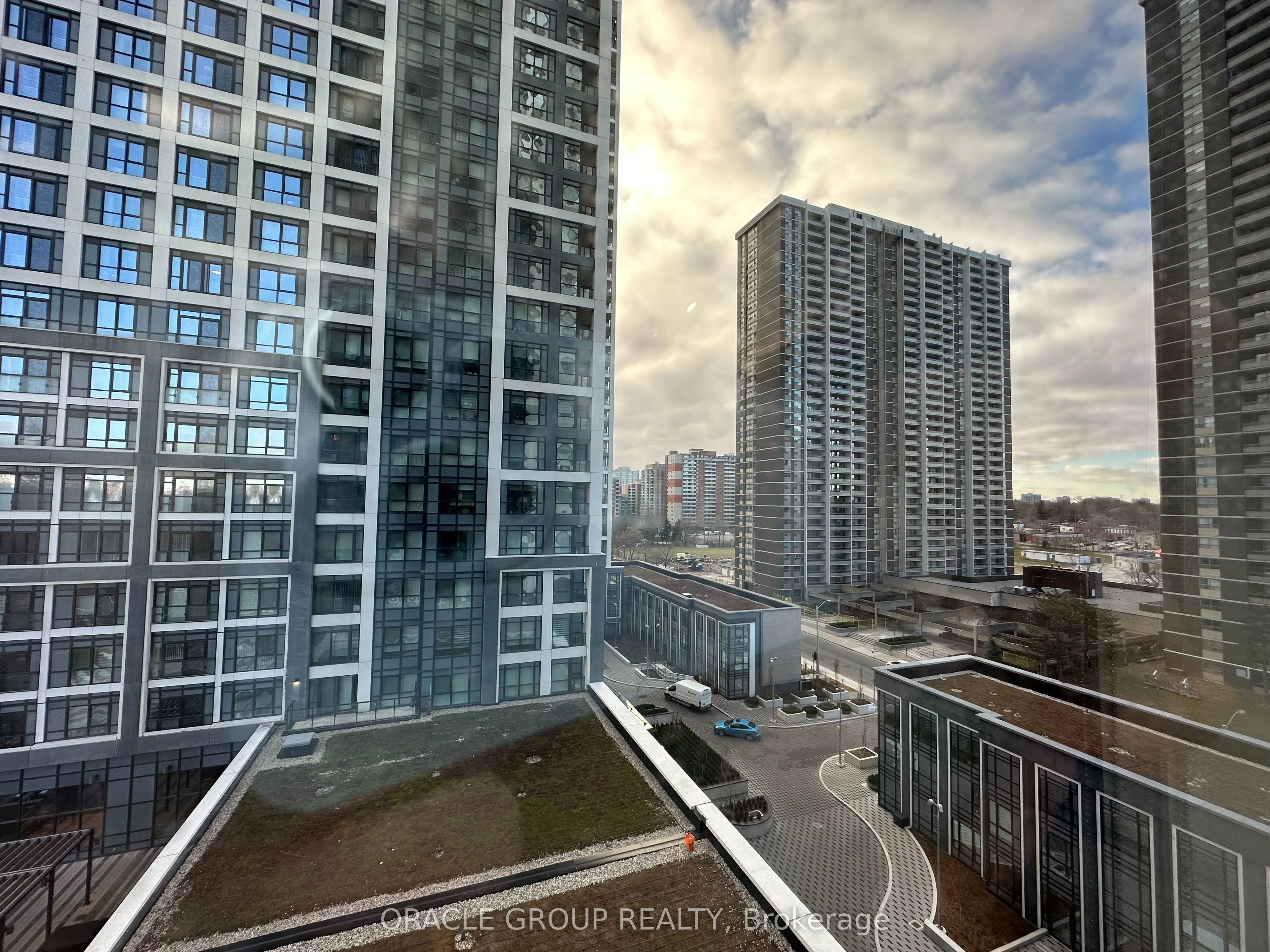 5 Mabelle Avenue, #730