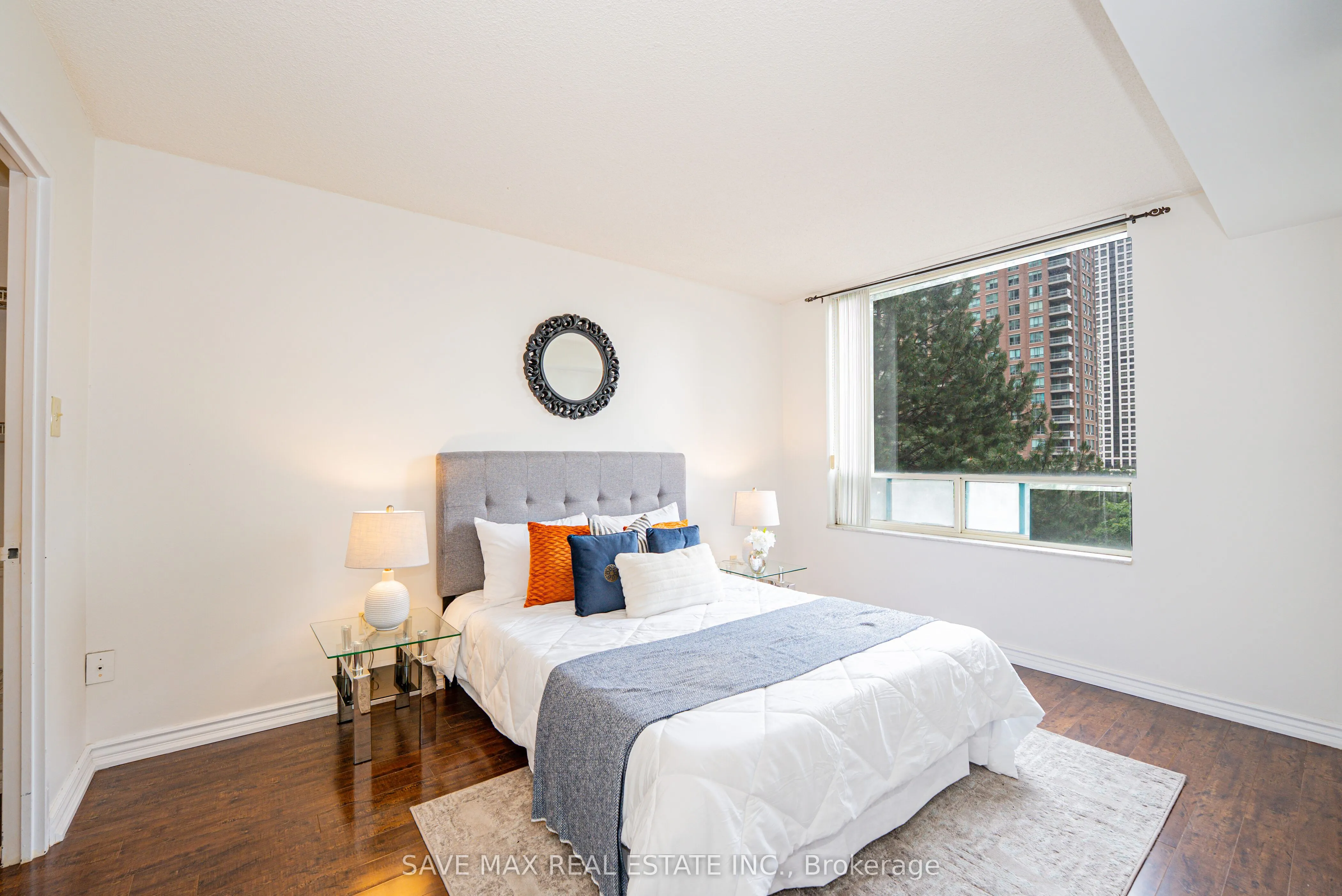 265 Enfield Place, #401