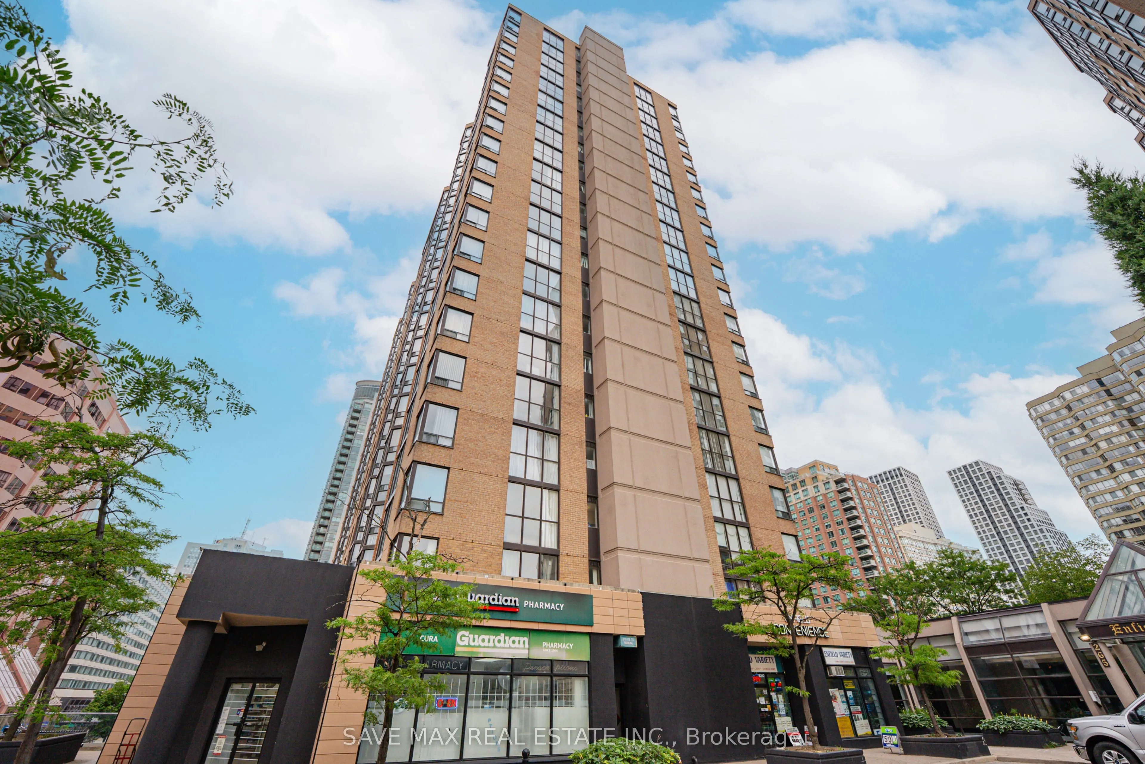265 Enfield Place, #401