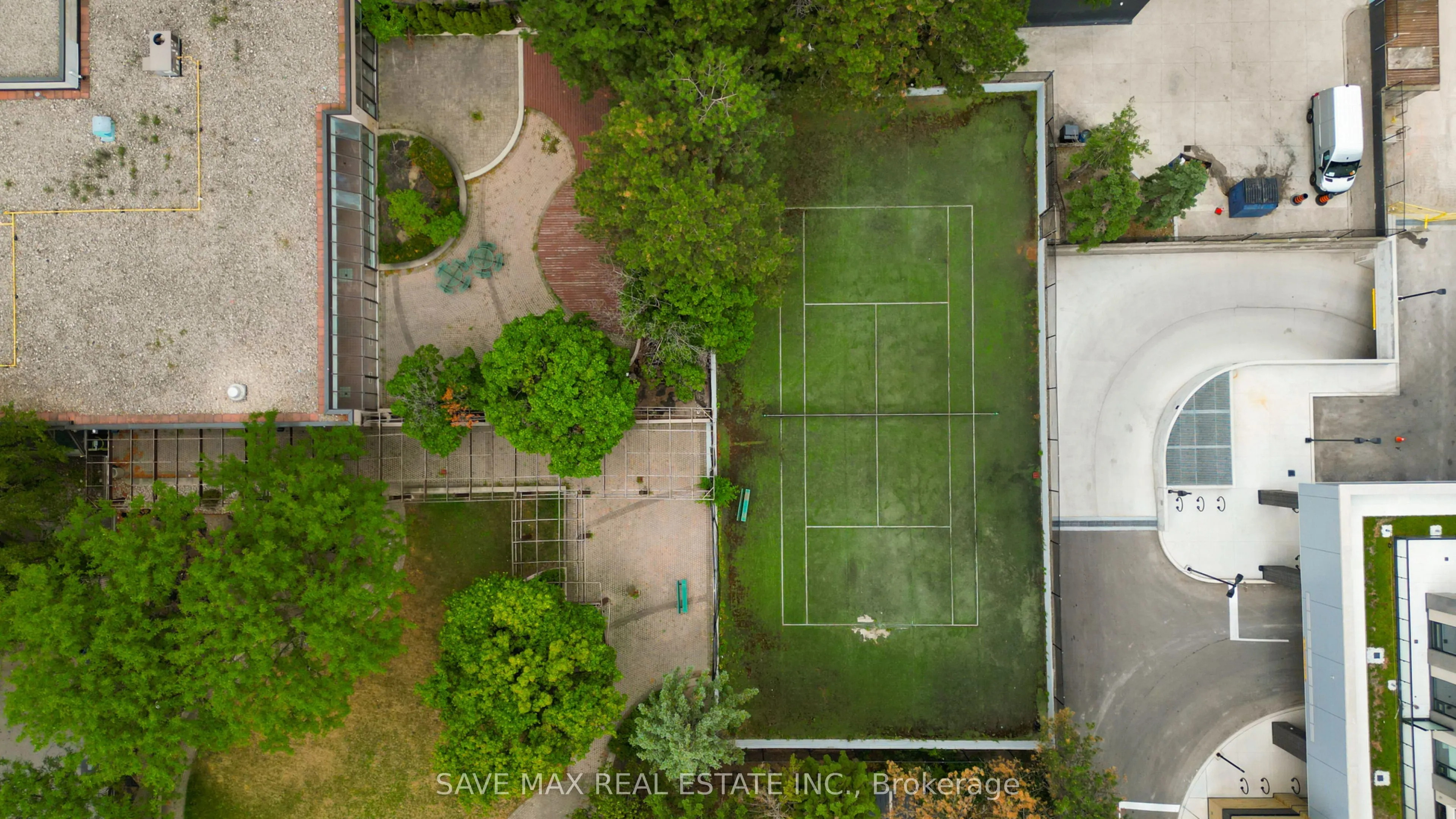 265 Enfield Place, #401