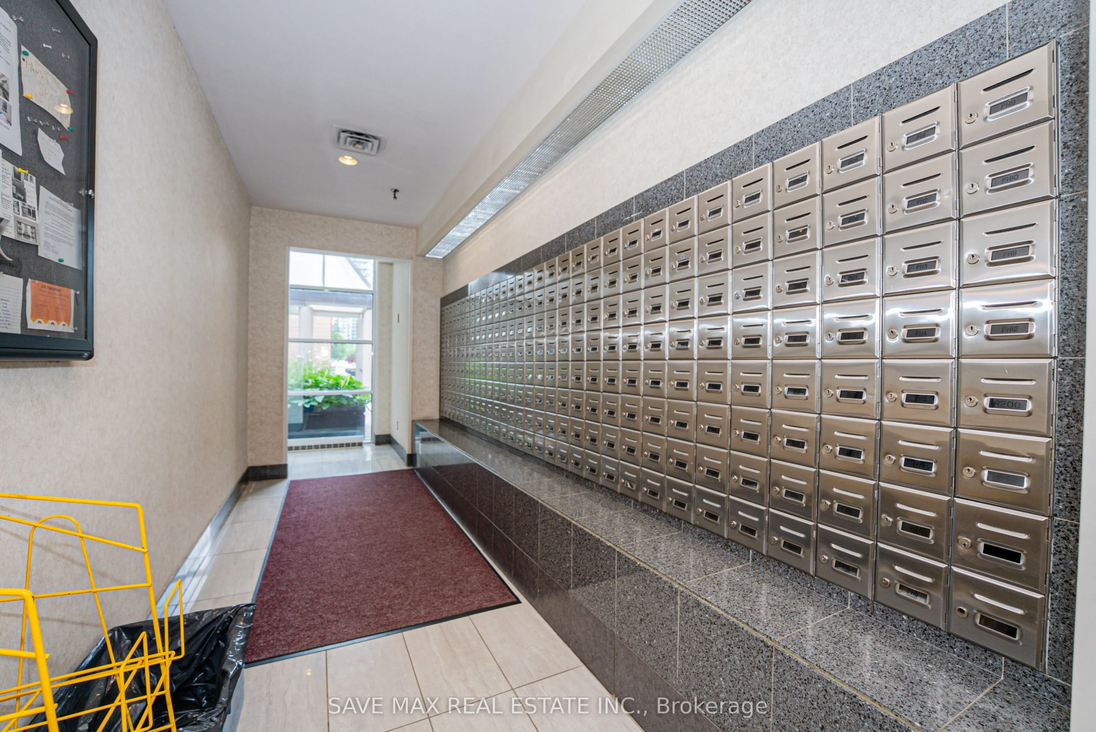 265 Enfield Place, #401