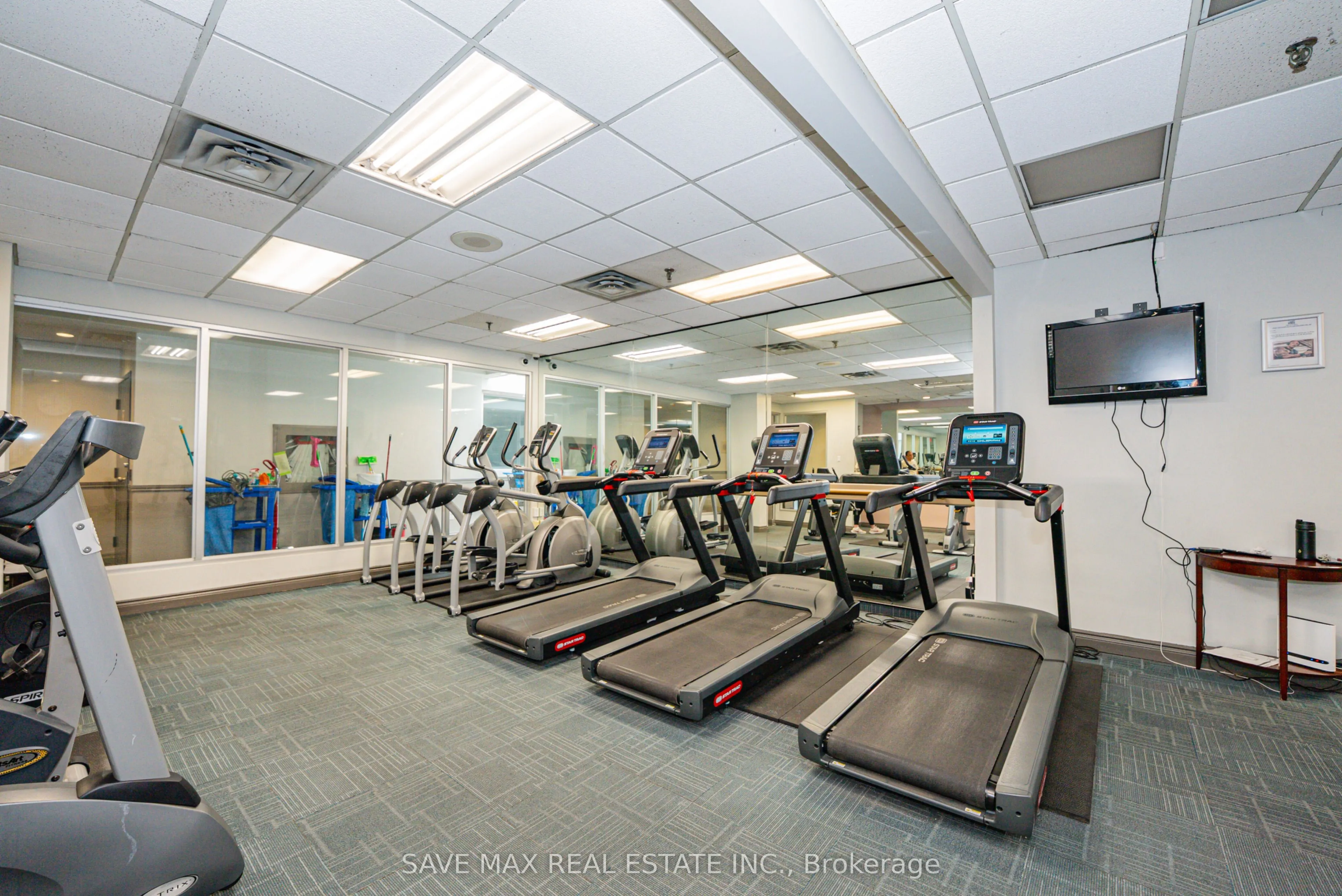 265 Enfield Place, #401