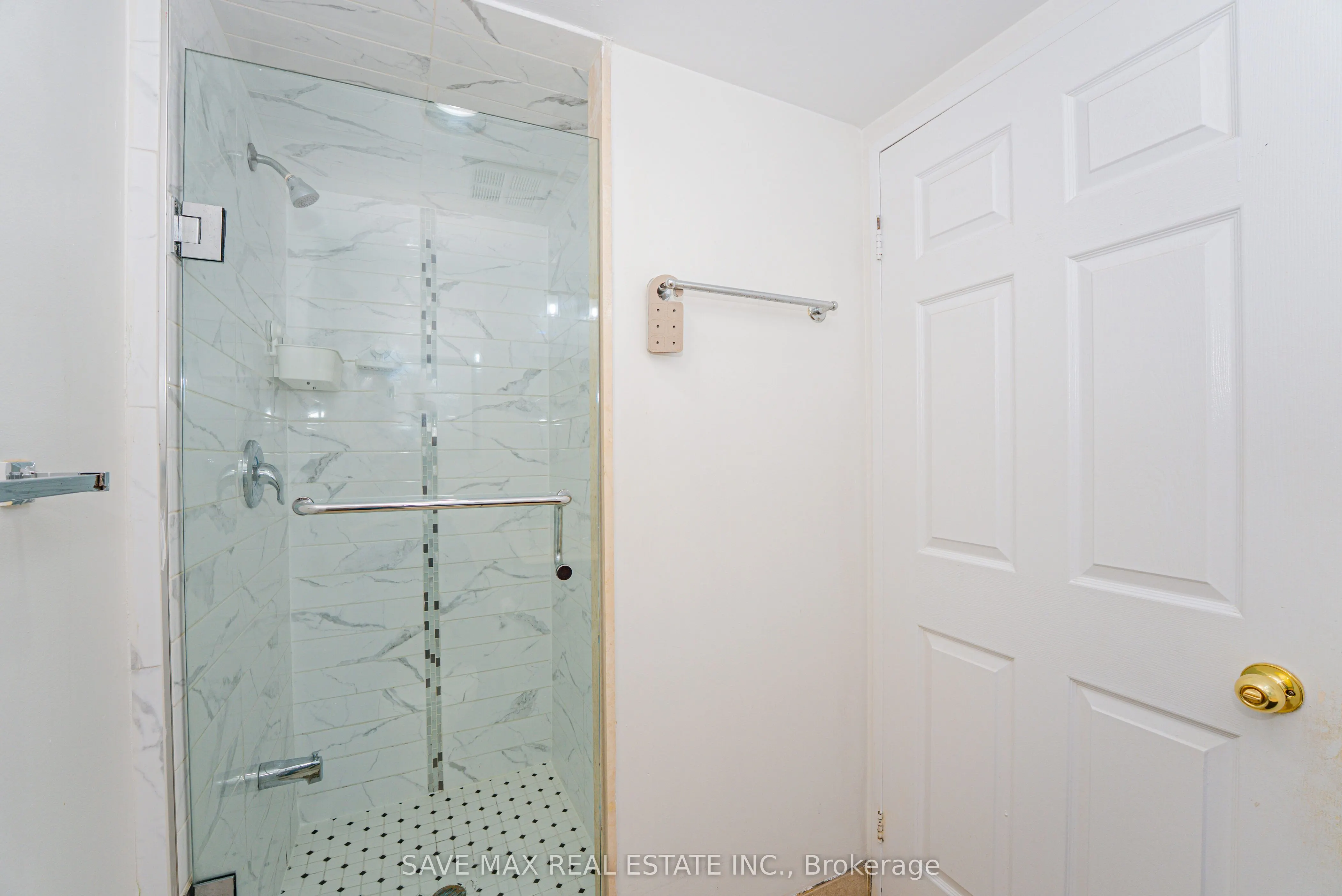 265 Enfield Place, #401