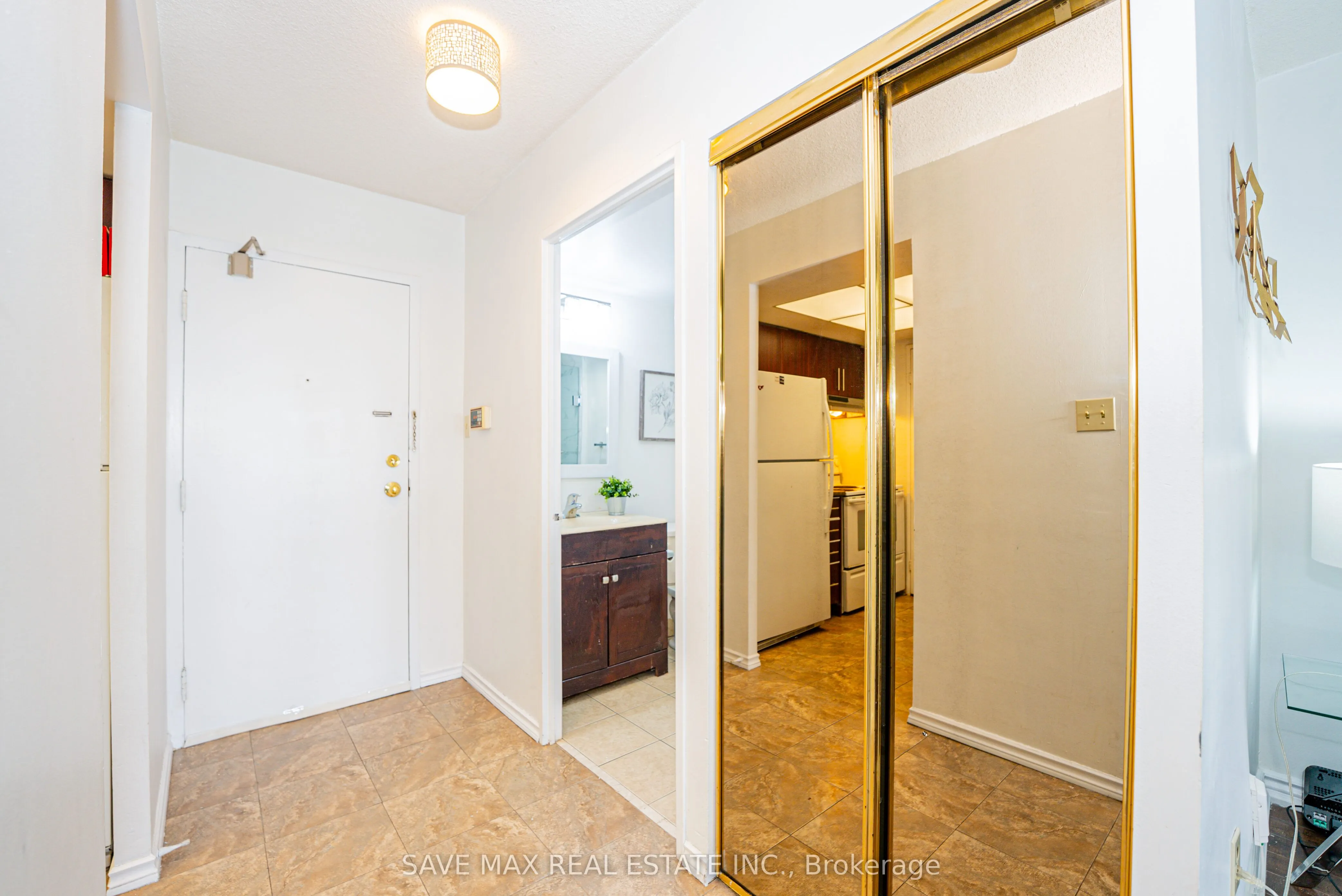 265 Enfield Place, #401