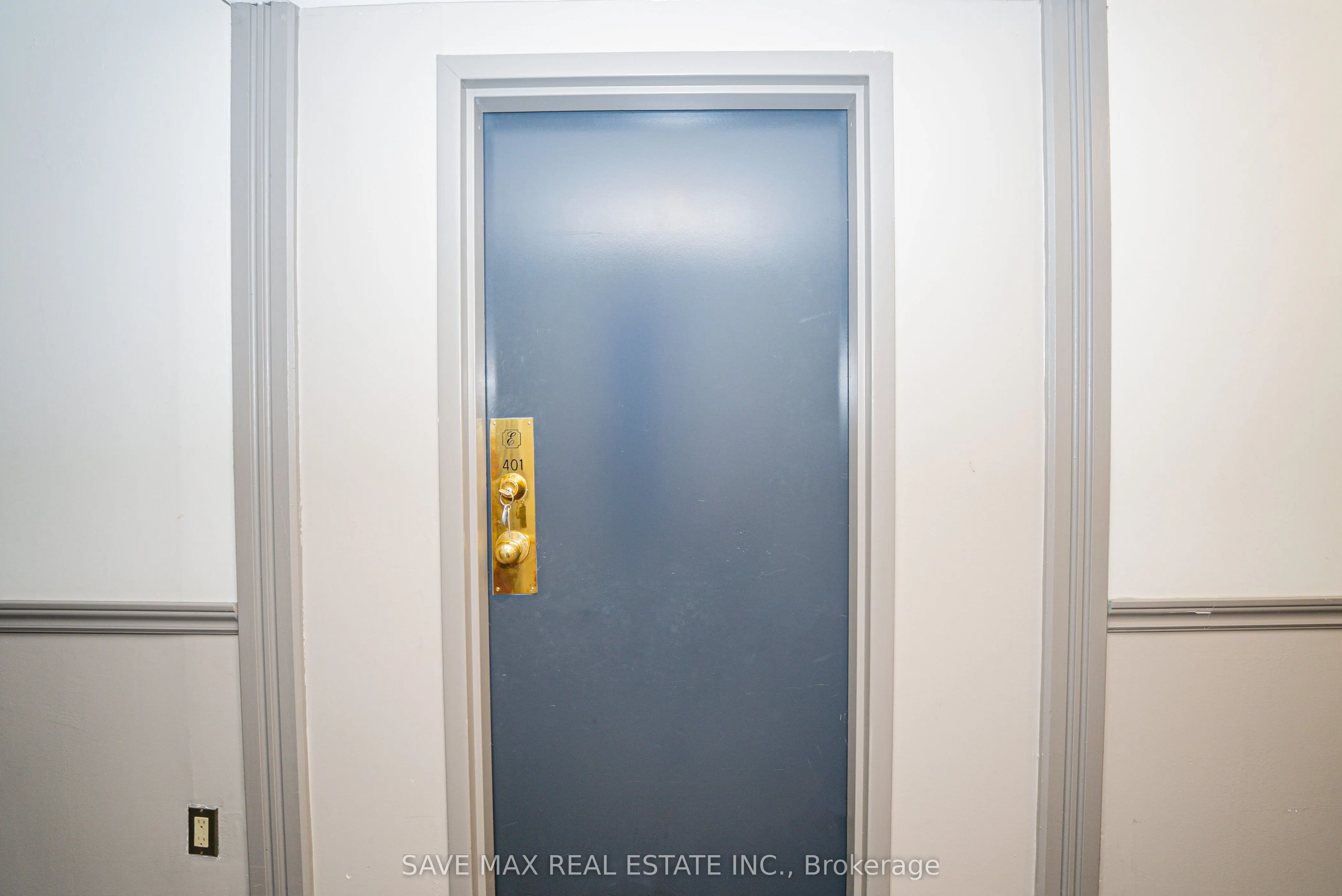 265 Enfield Place, #401
