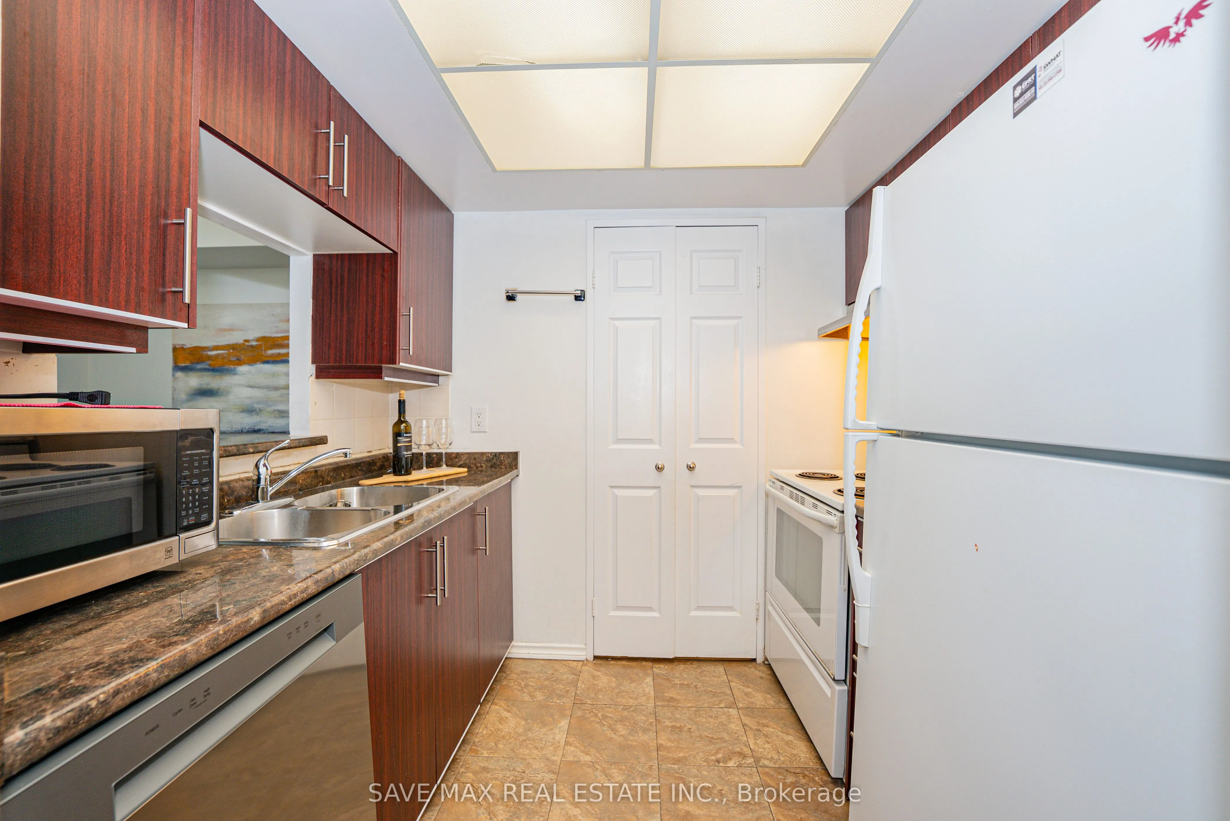 265 Enfield Place, #401
