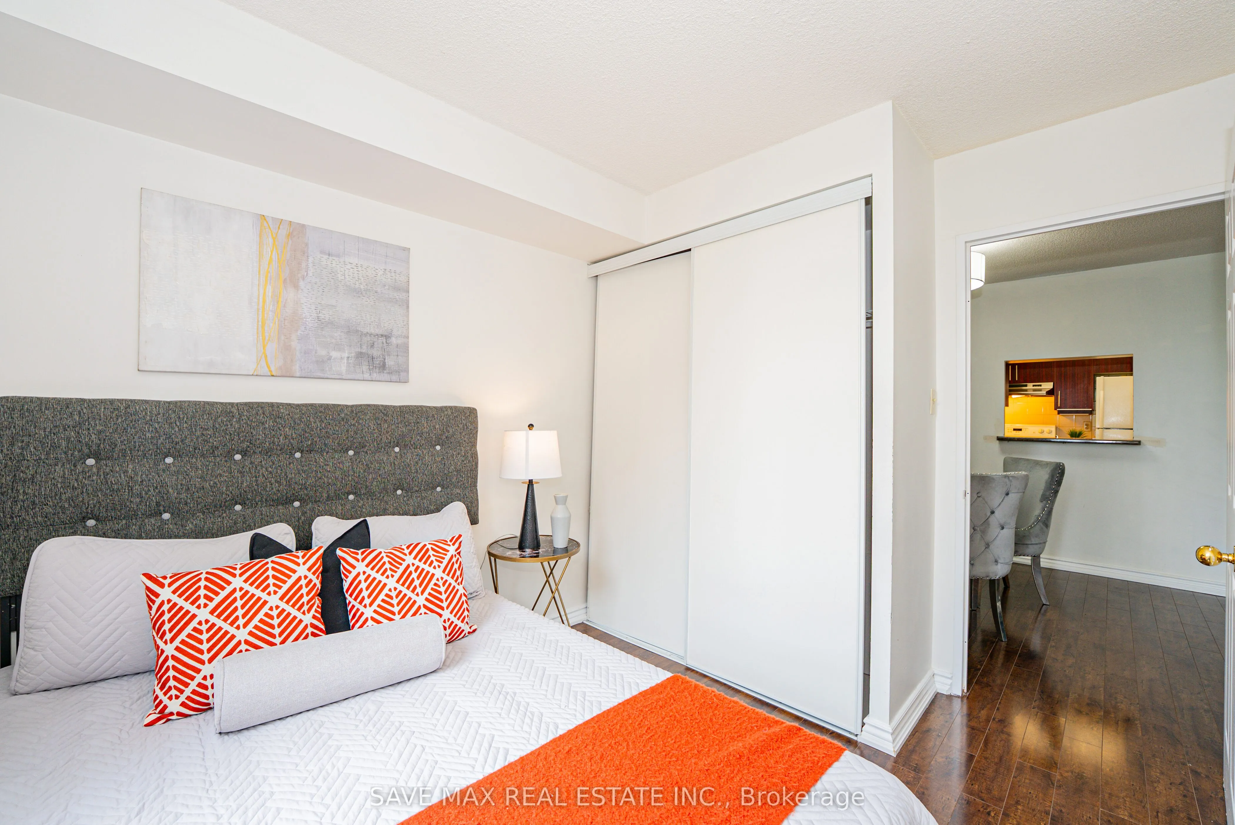265 Enfield Place, #401