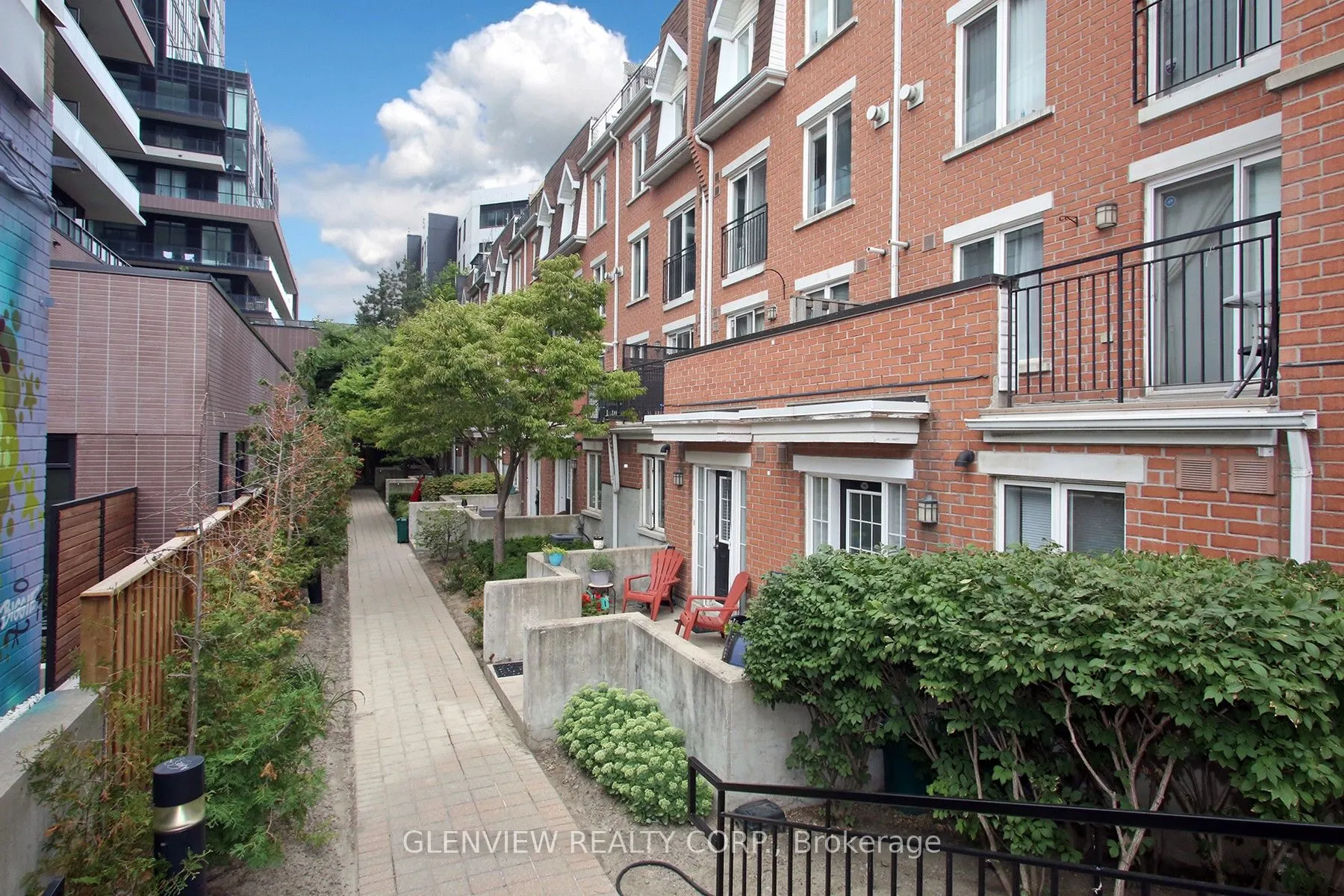 10 Laidlaw Street, #5