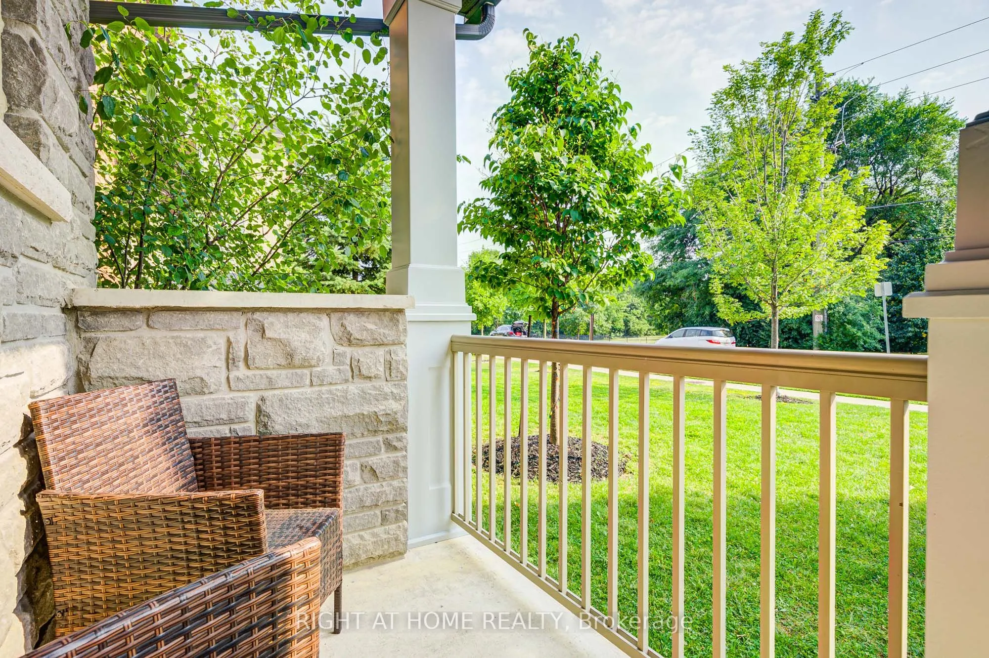 1 Cedar Lake Crescent, #Unit 39
