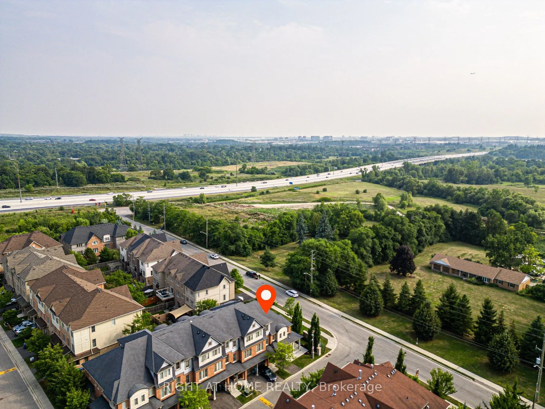 1 Cedar Lake Crescent, #Unit 39