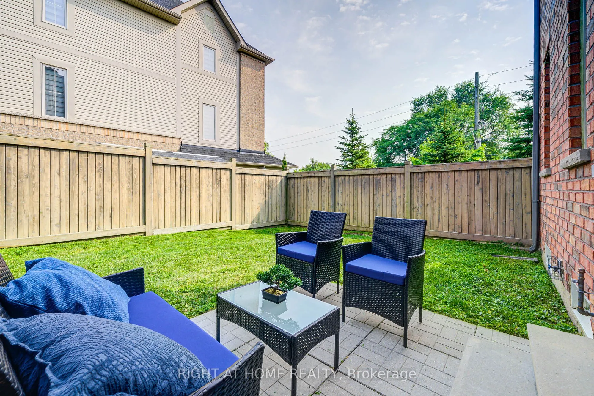1 Cedar Lake Crescent, #Unit 39