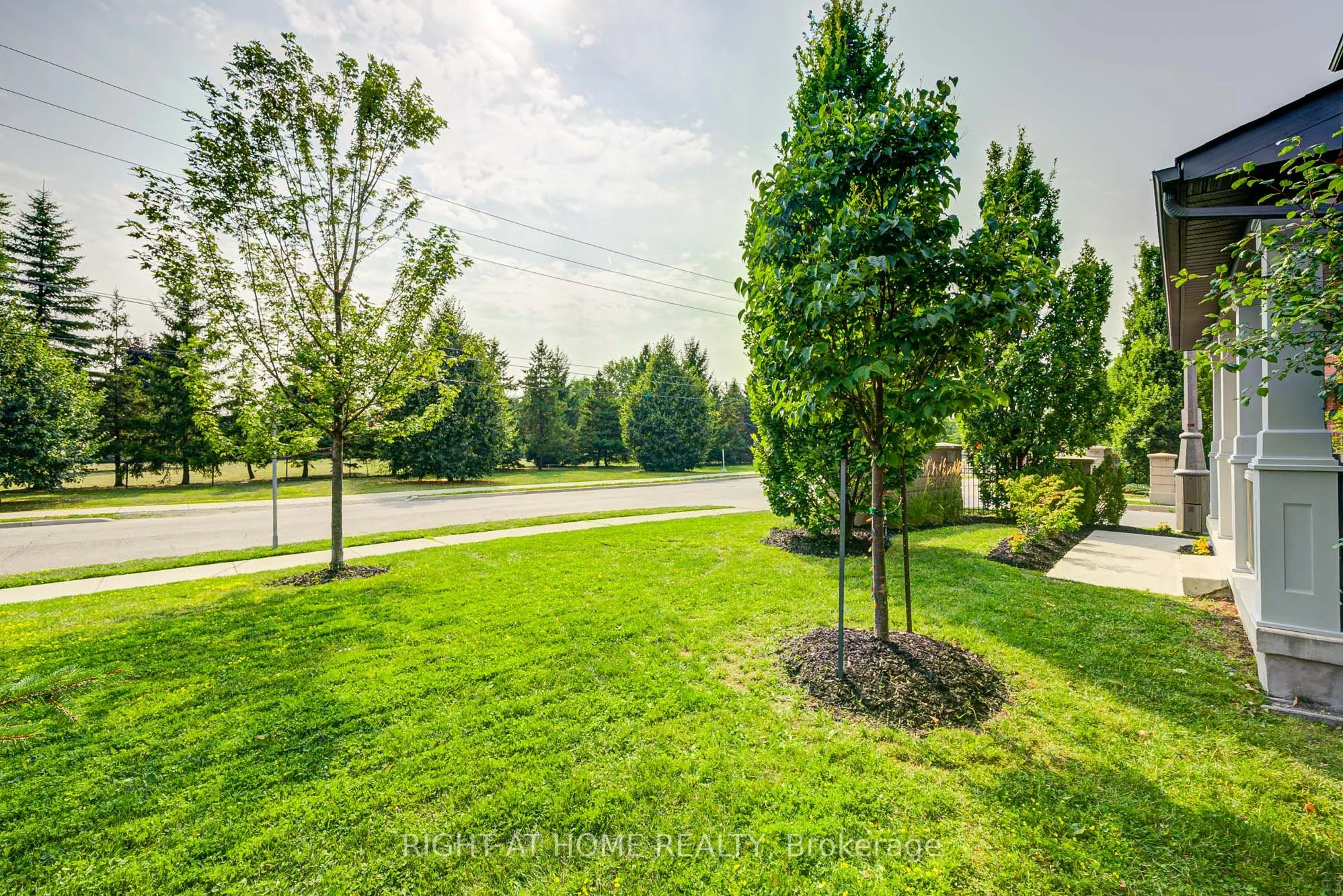 1 Cedar Lake Crescent, #Unit 39