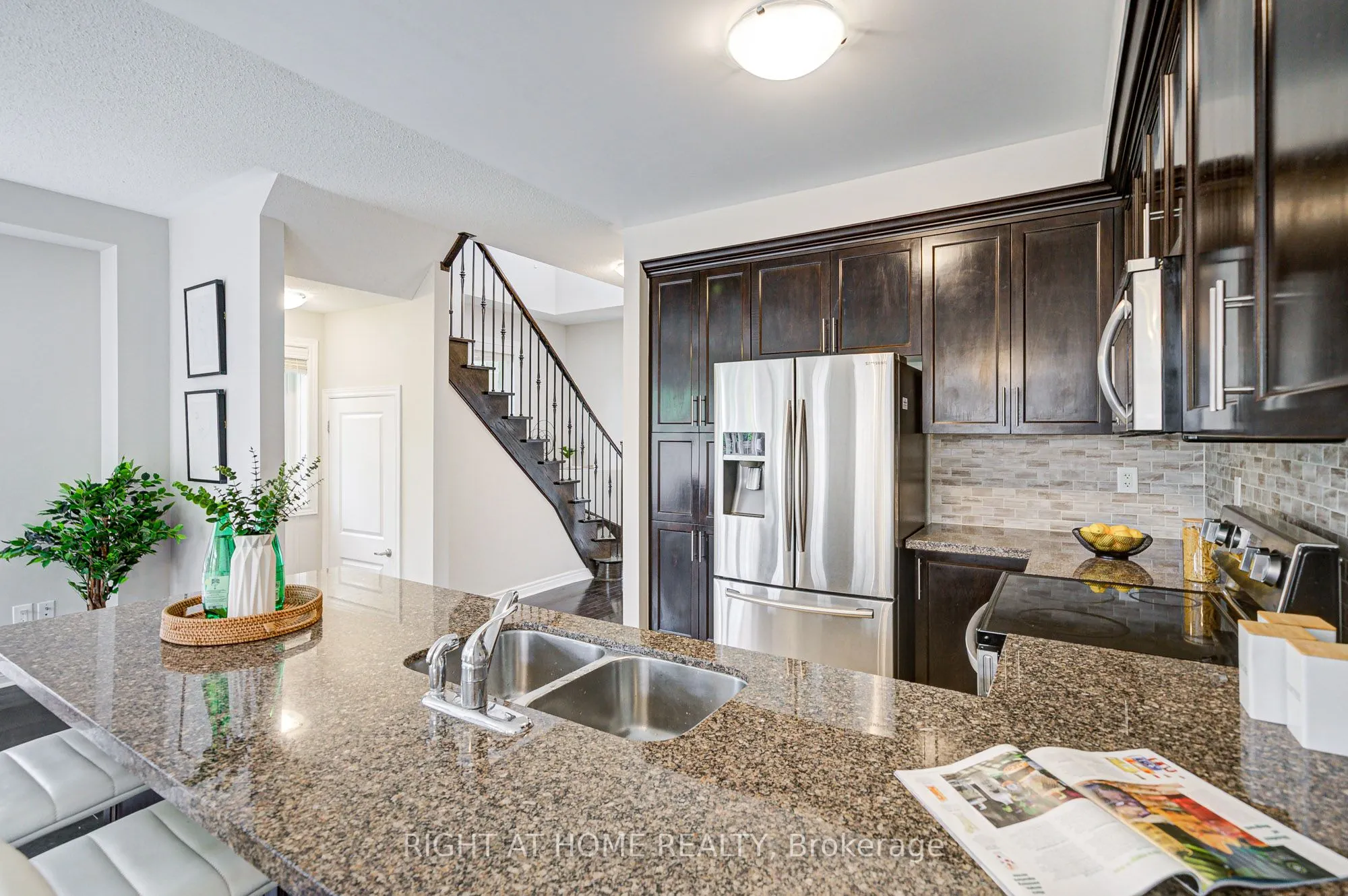1 Cedar Lake Crescent, #Unit 39