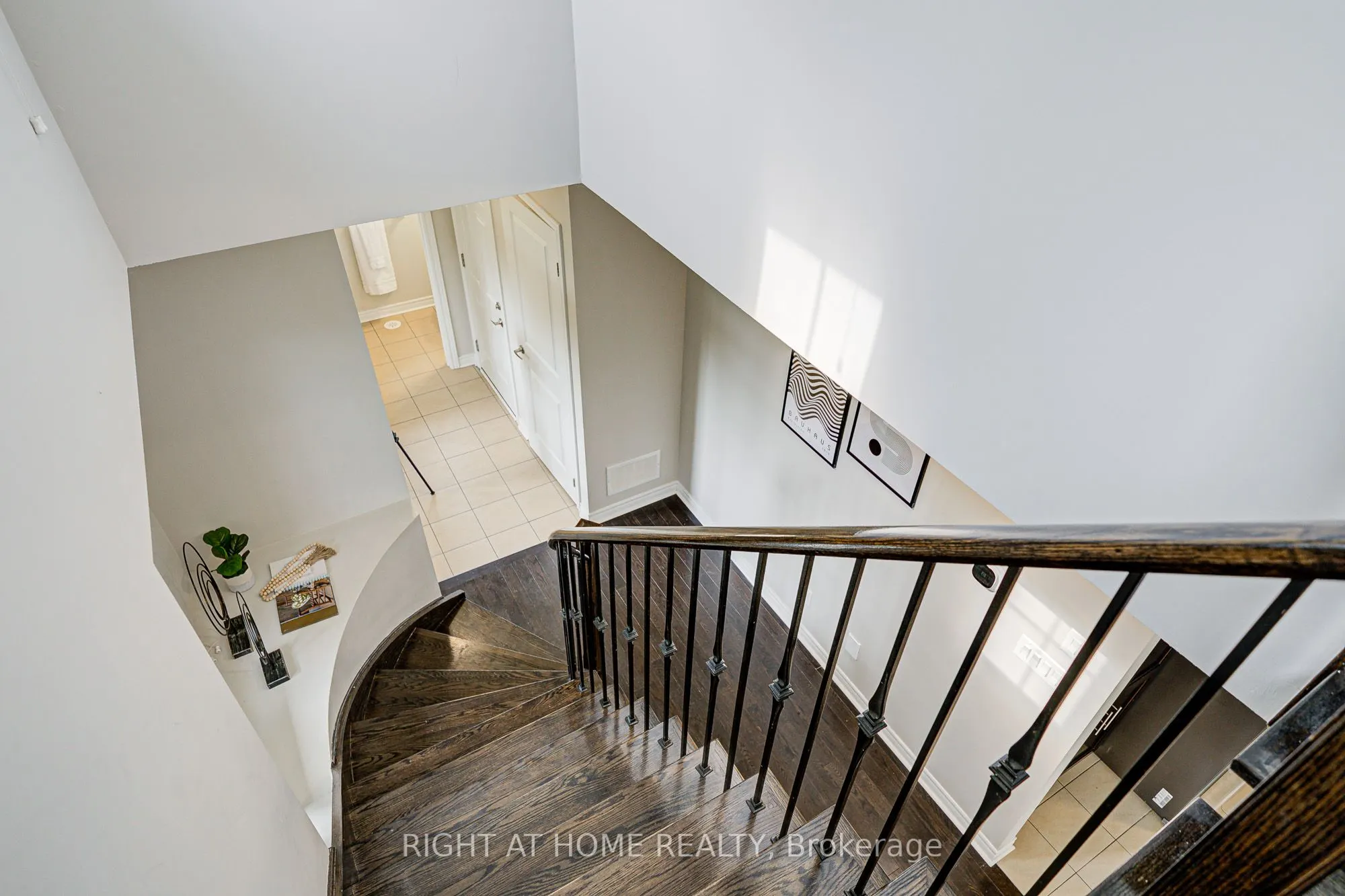 1 Cedar Lake Crescent, #Unit 39
