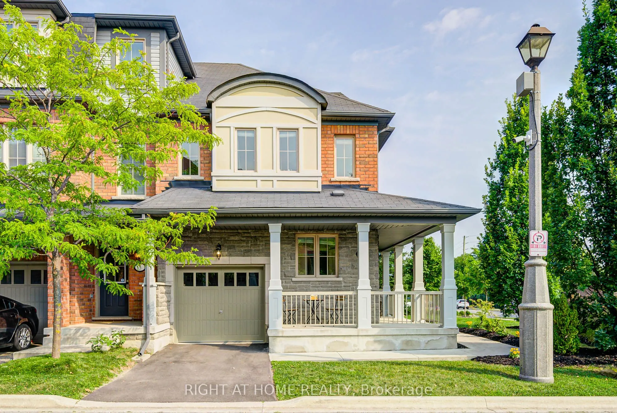 1 Cedar Lake Crescent, #Unit 39