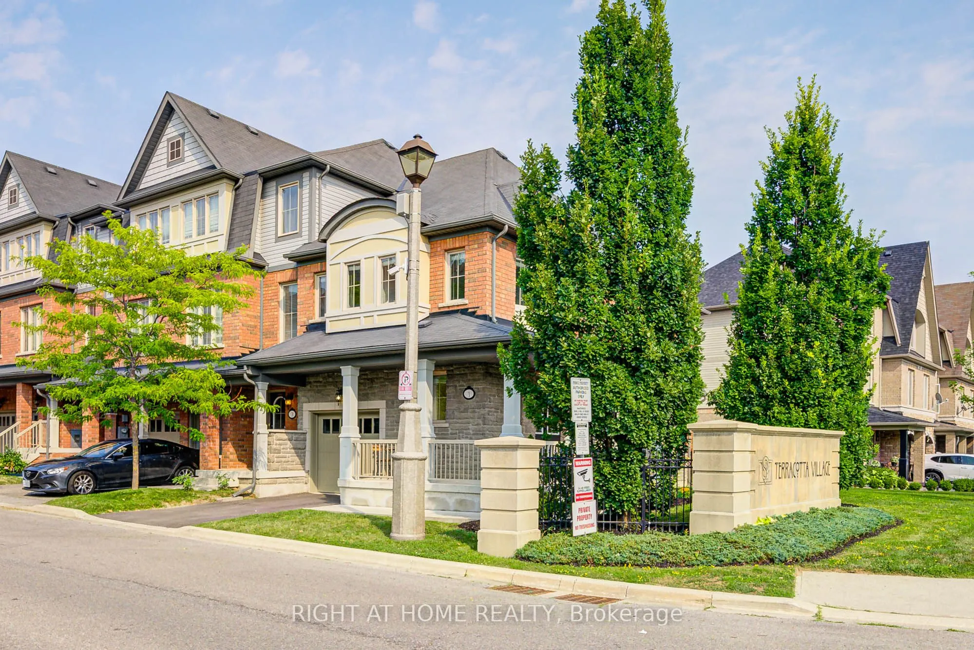 1 Cedar Lake Crescent, #Unit 39