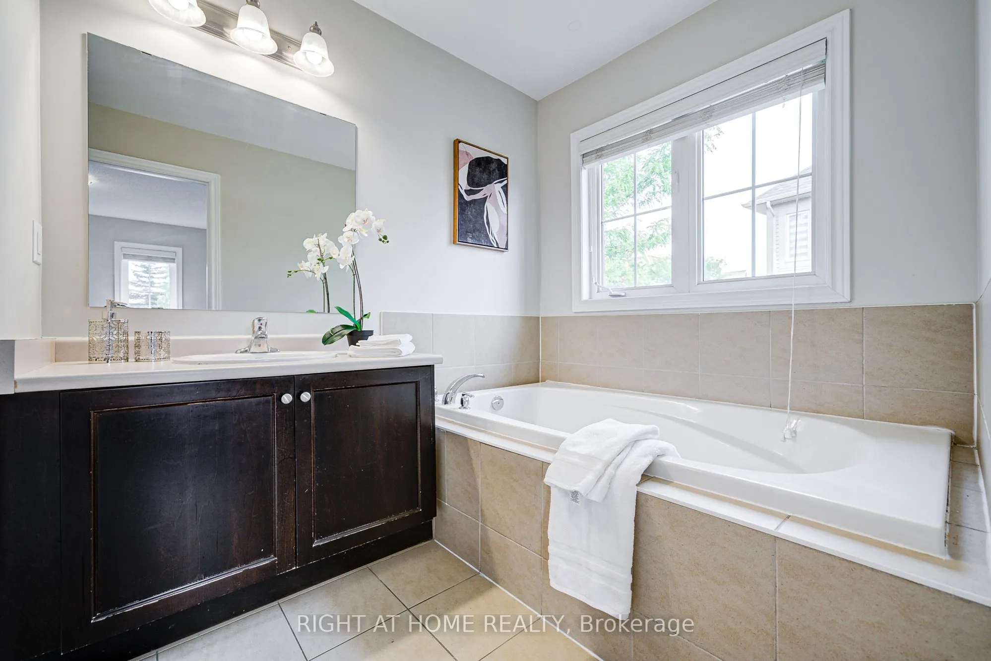 1 Cedar Lake Crescent, #Unit 39