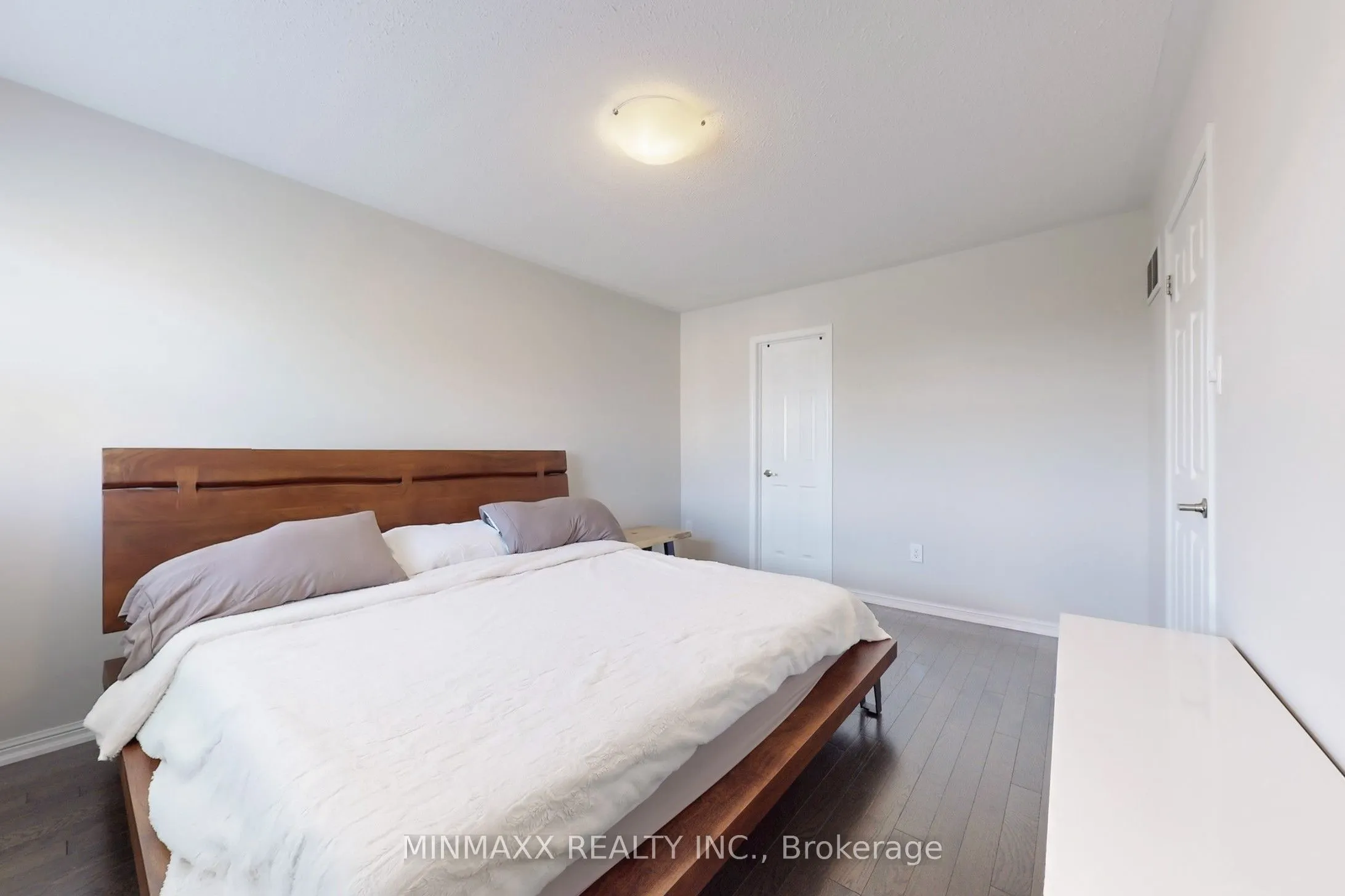 449 DALHOUSIE Gate