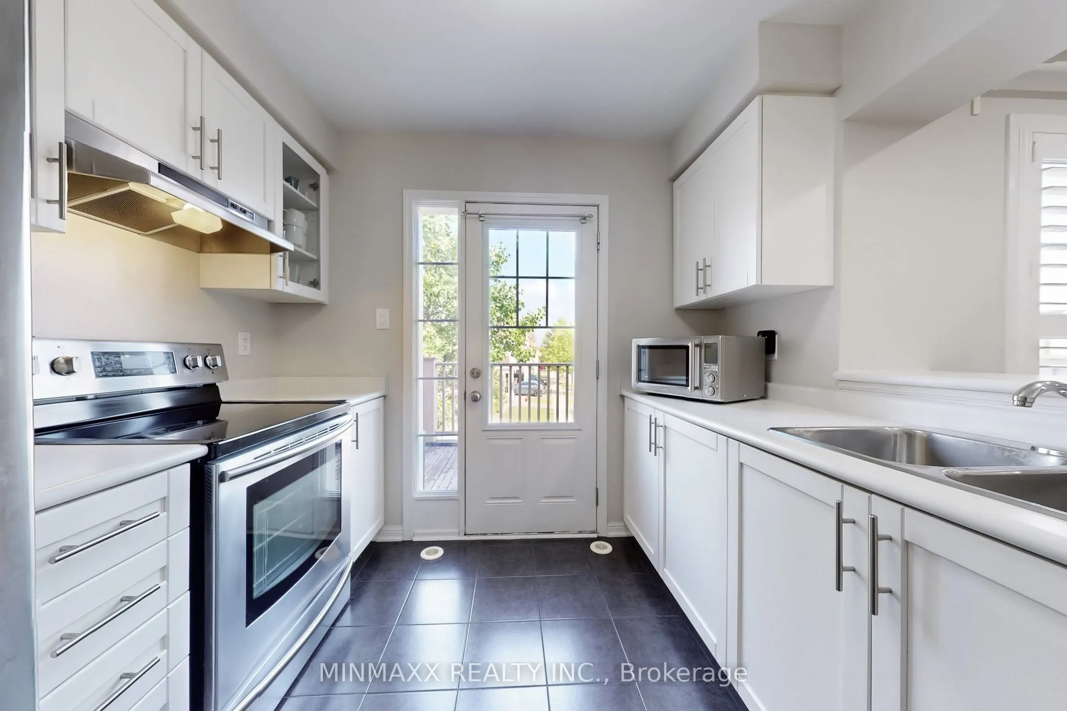 449 DALHOUSIE Gate