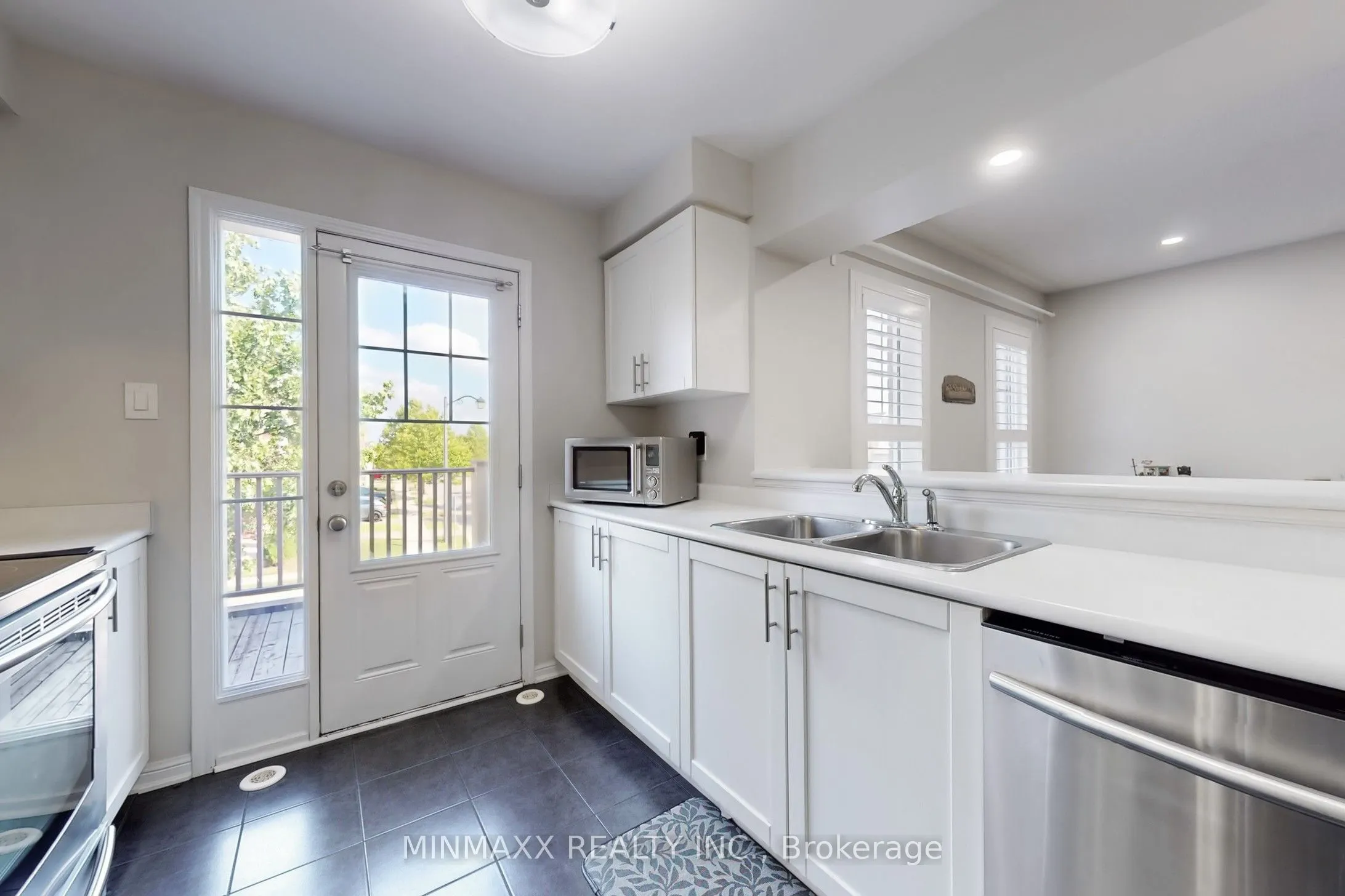 449 DALHOUSIE Gate