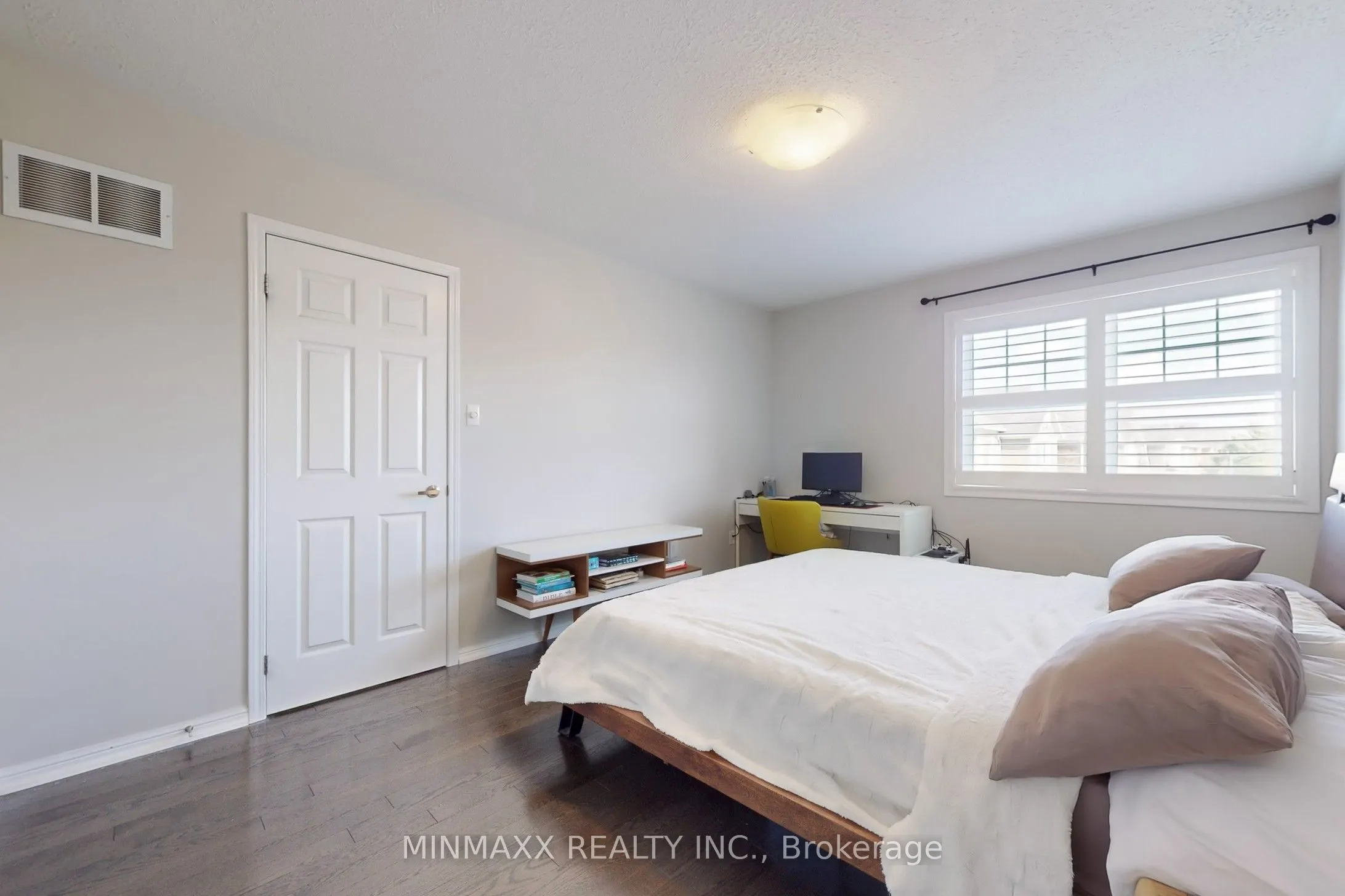 449 DALHOUSIE Gate