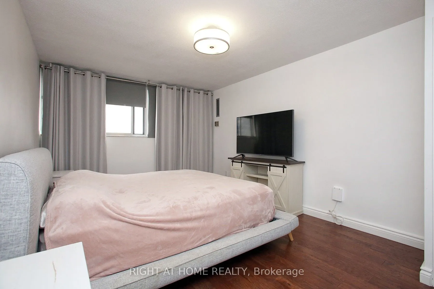 11 Wincott Drive, #1508