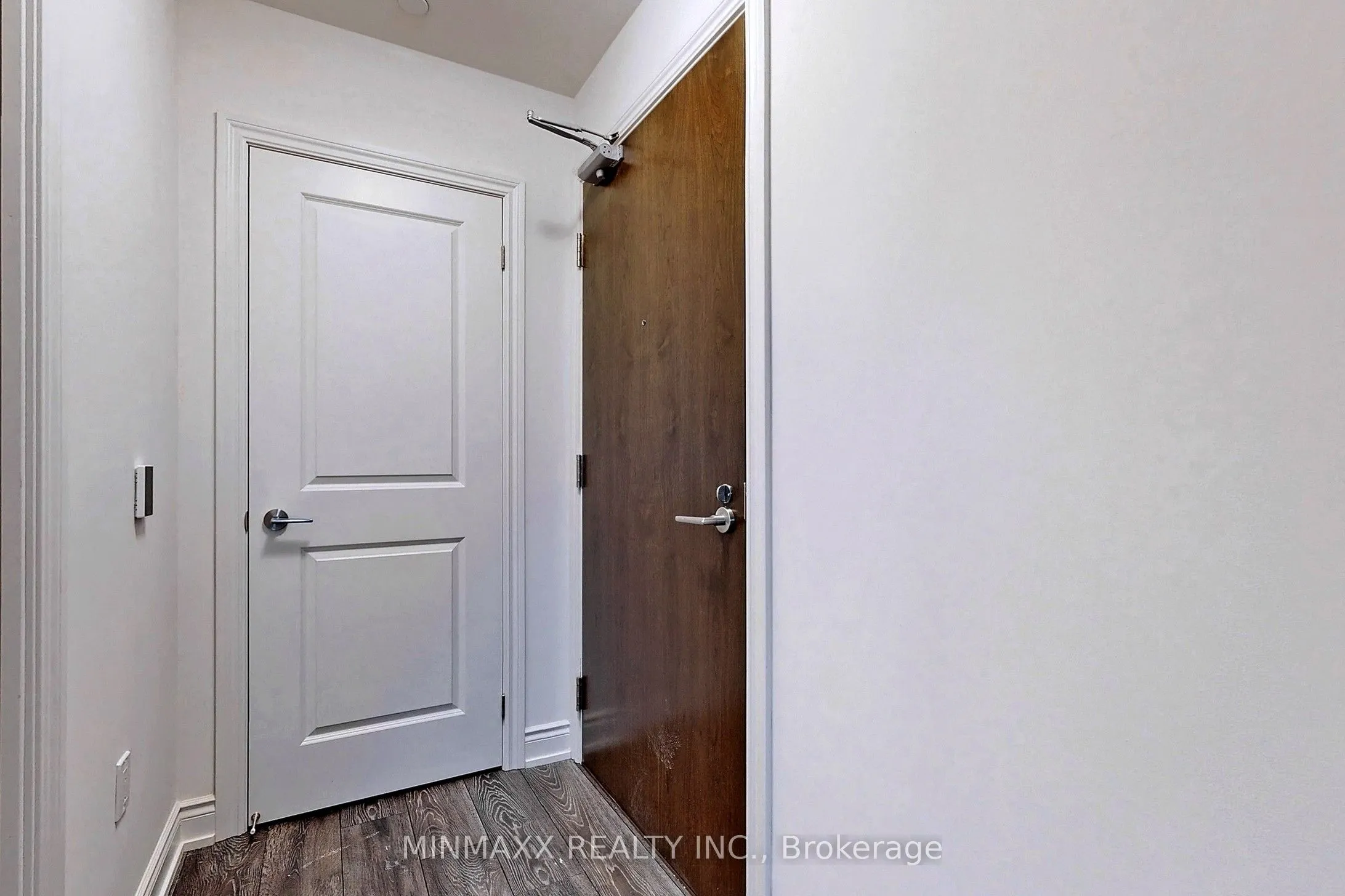 1050 Main Street E, #222