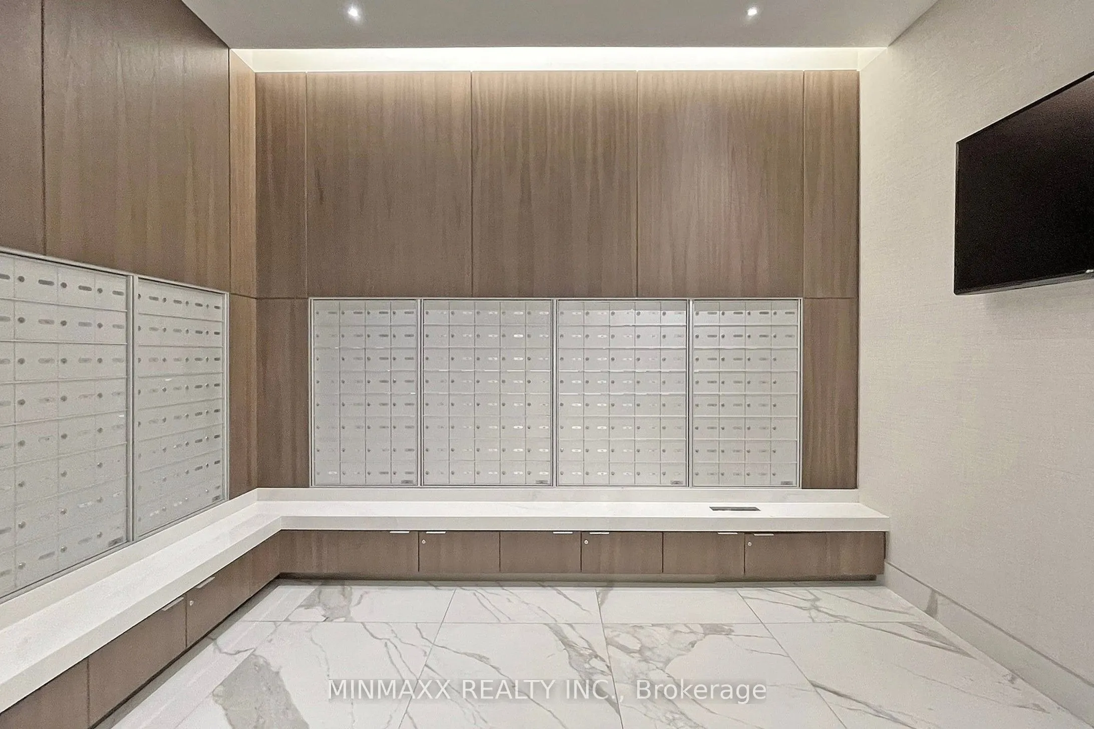 1050 Main Street E, #222