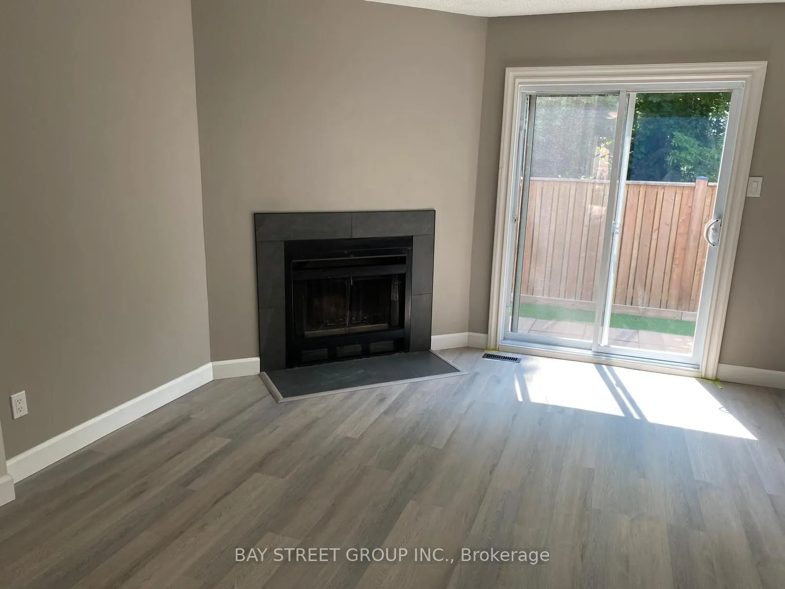 2200 Glenwood School Drive, #28