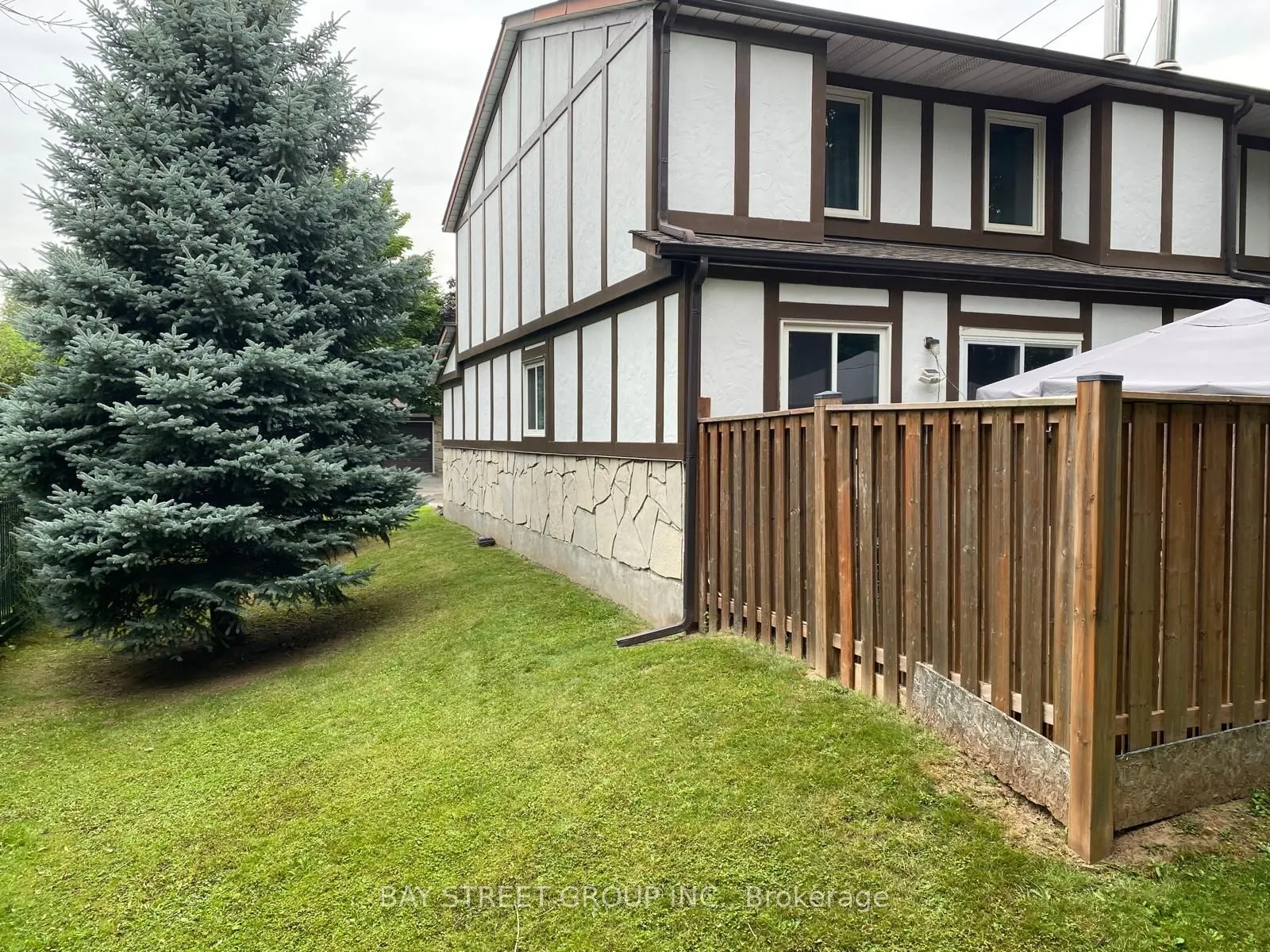 2200 Glenwood School Drive, #28