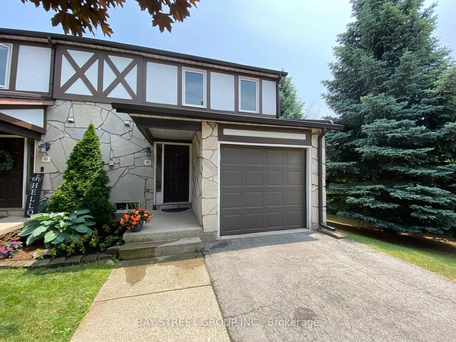 2200 Glenwood School Drive, #28