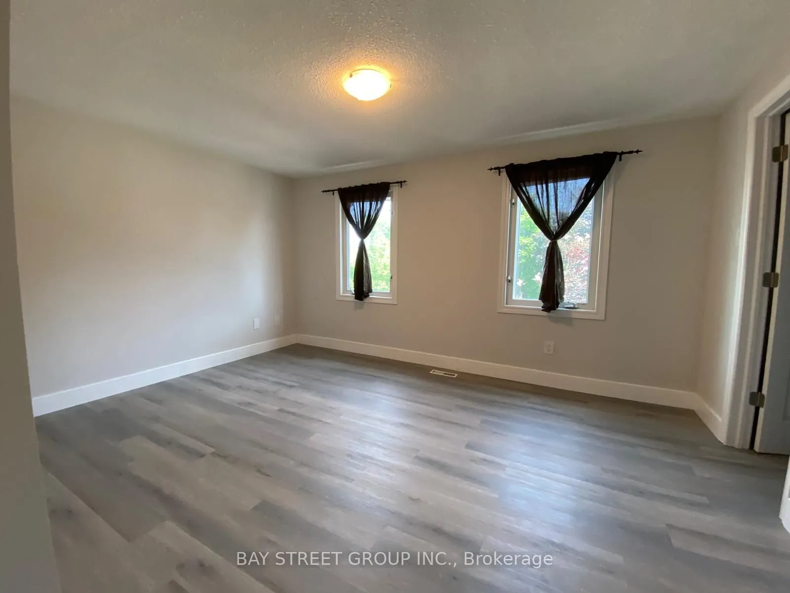 2200 Glenwood School Drive, #28