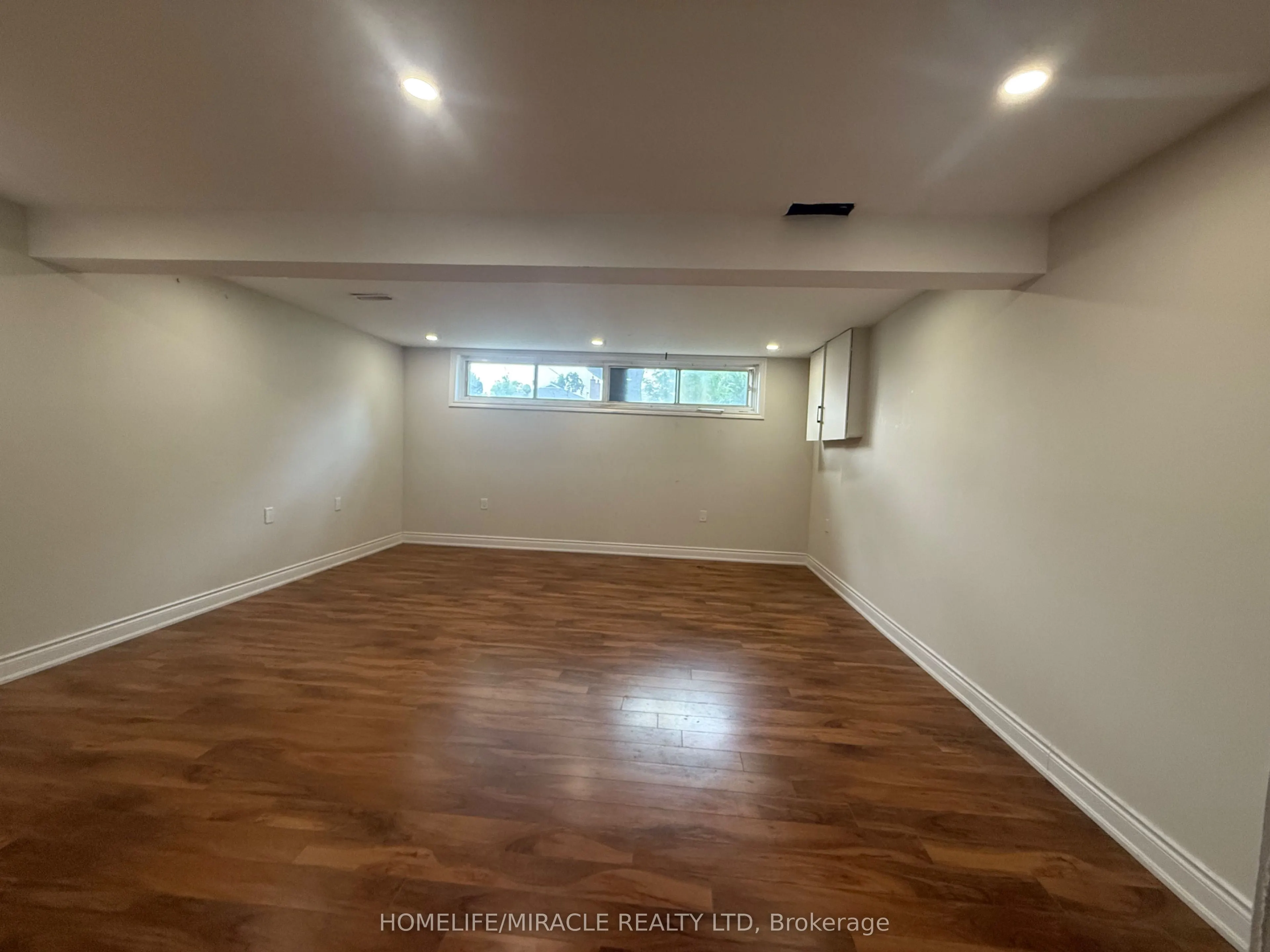 14 Belgate Place