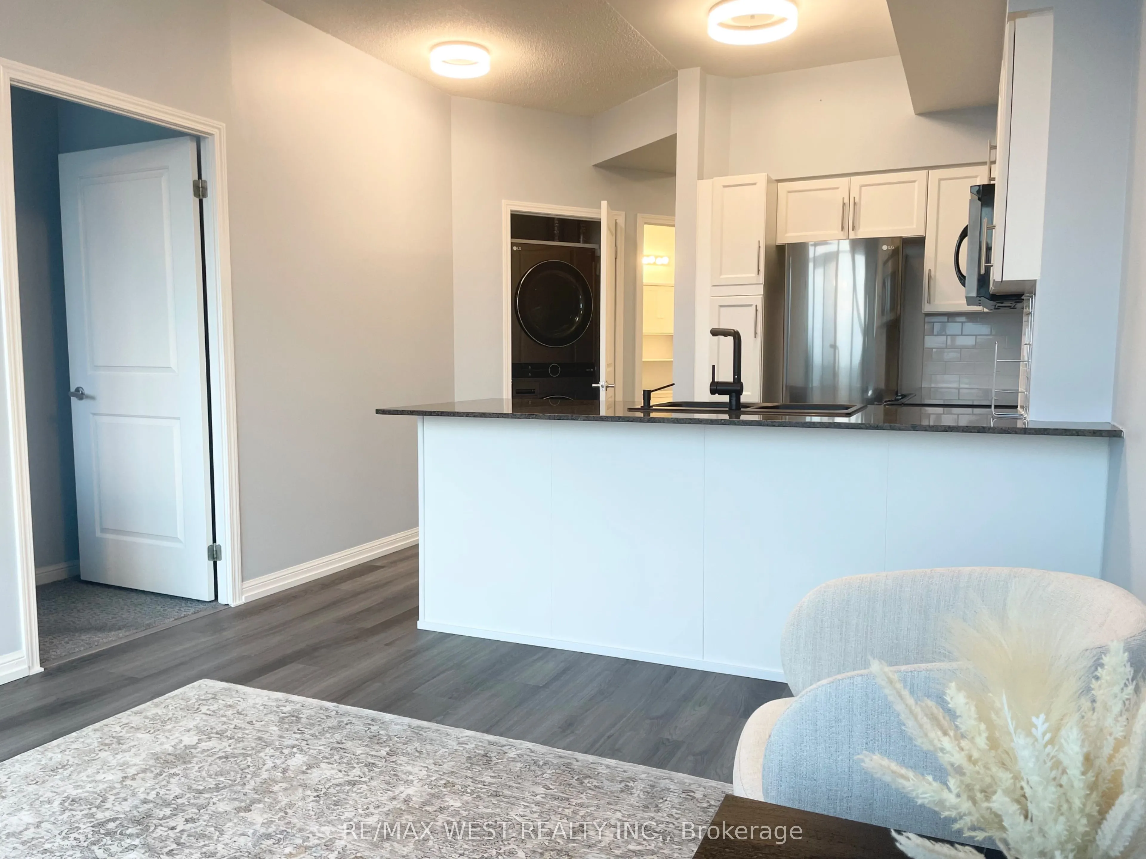 15 Windermere Avenue, #1704