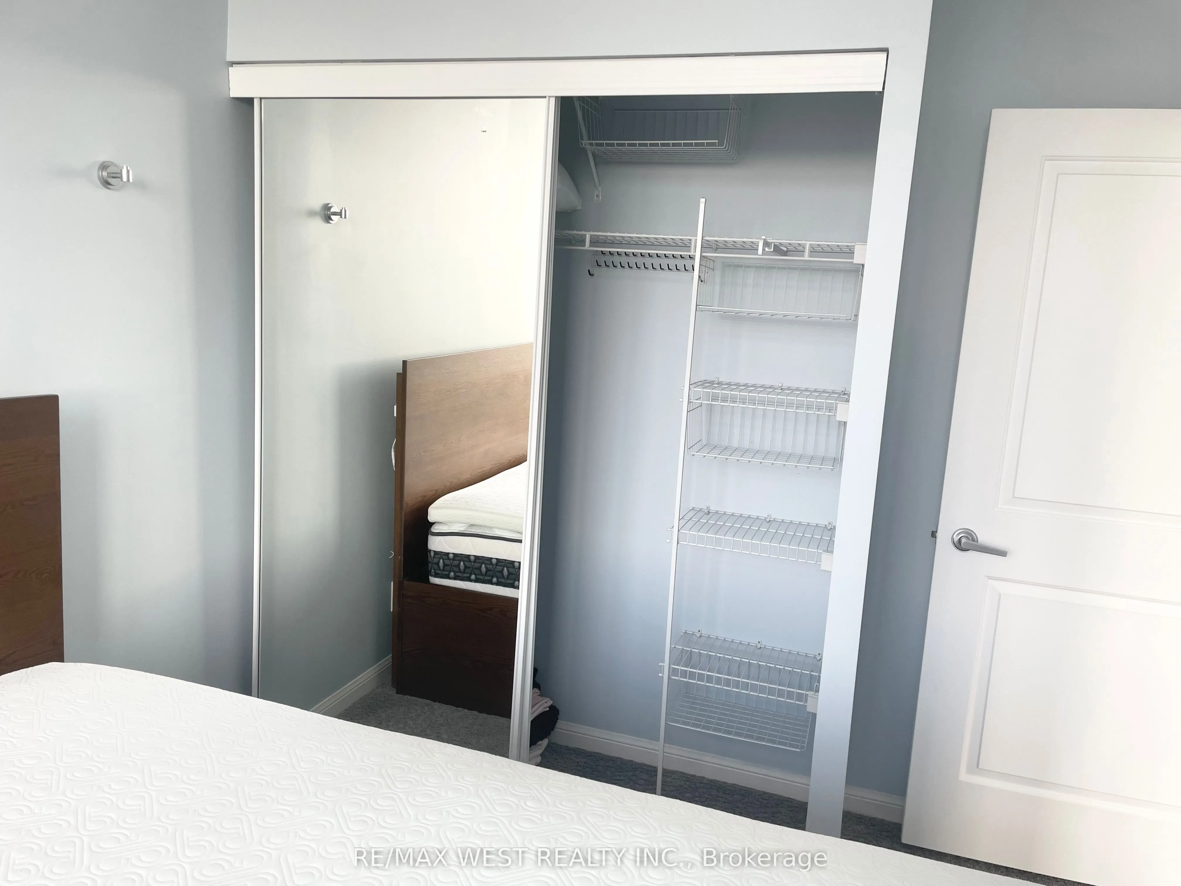 15 Windermere Avenue, #1704