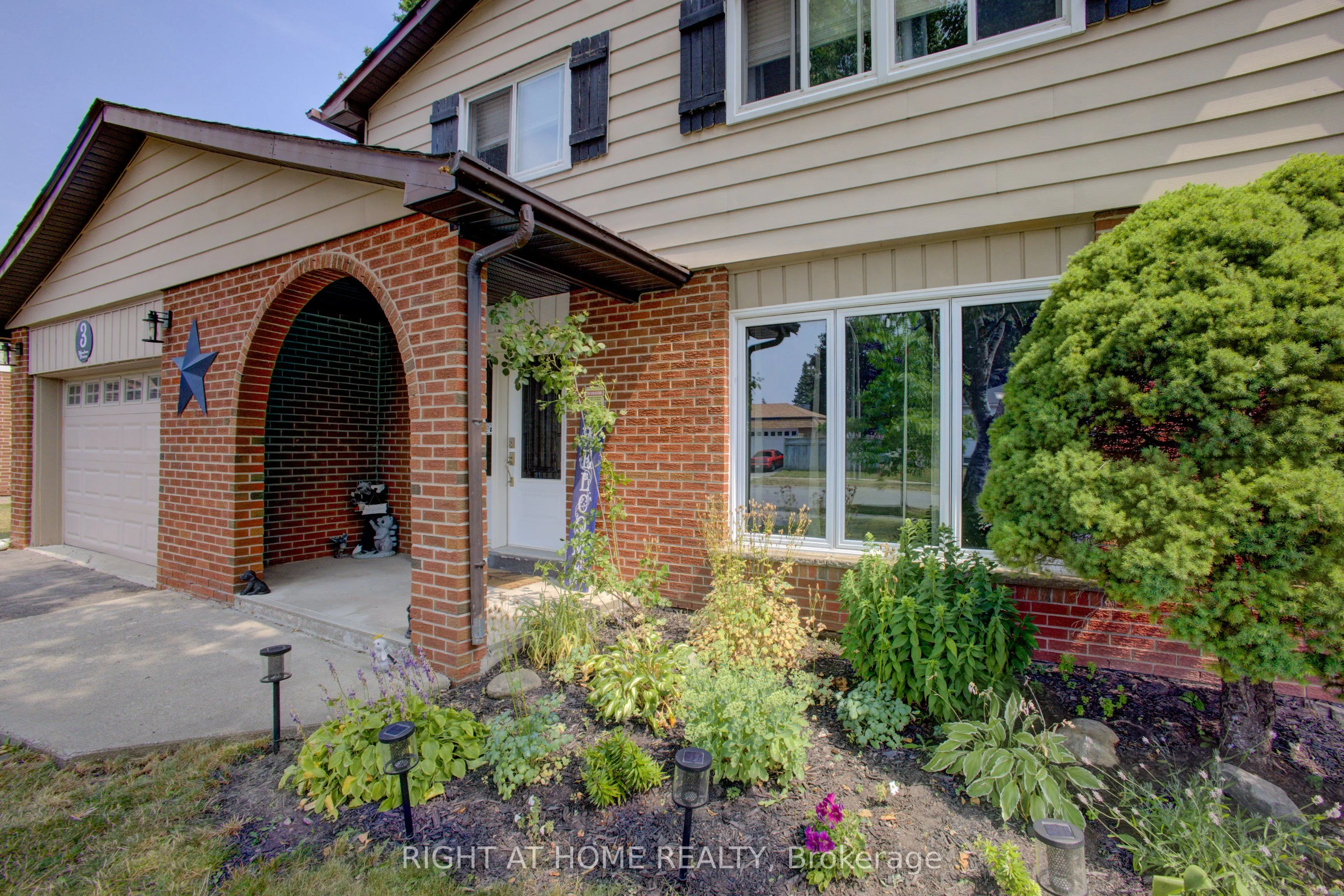 3 Newton Drive