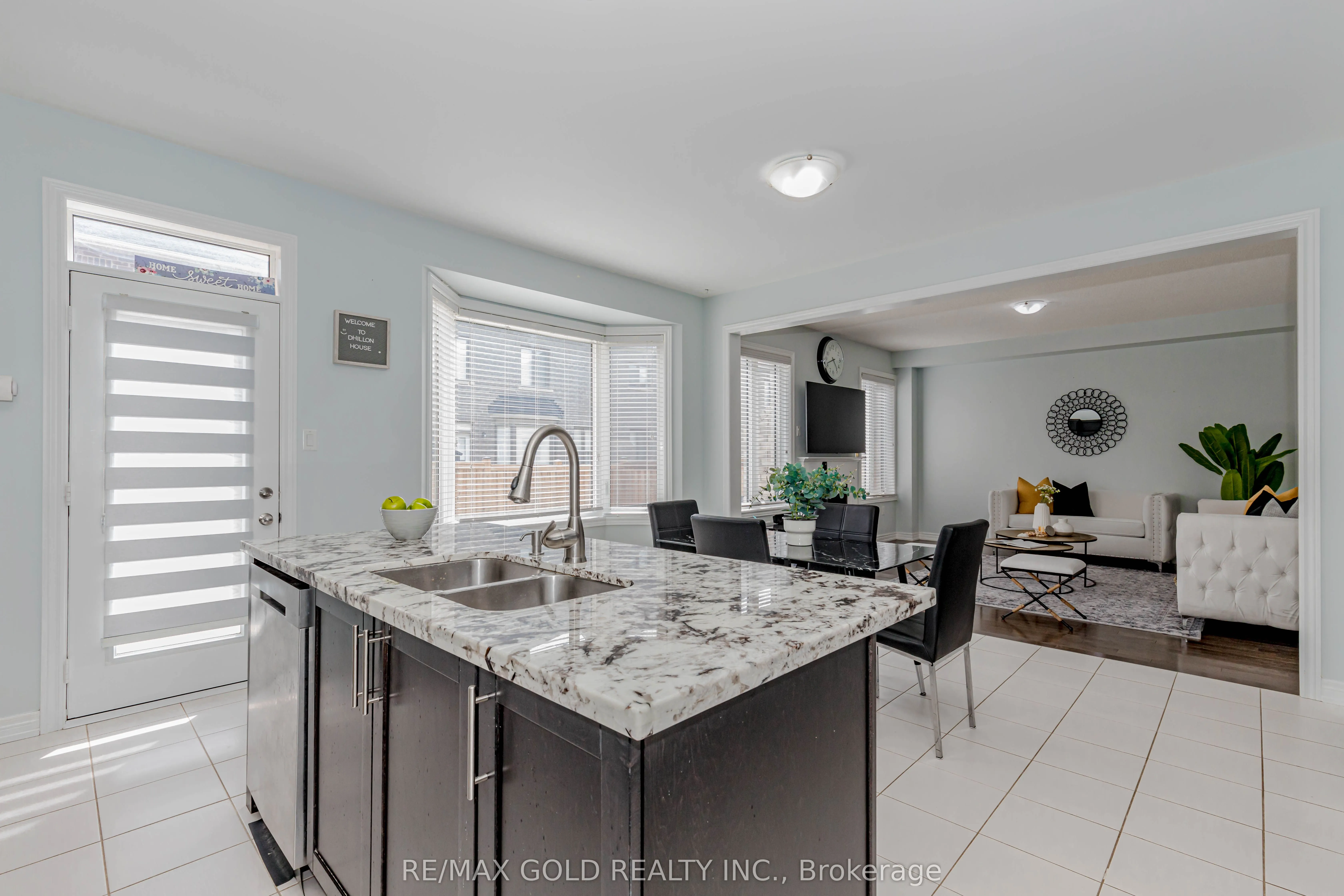 29 Ezra Crescent