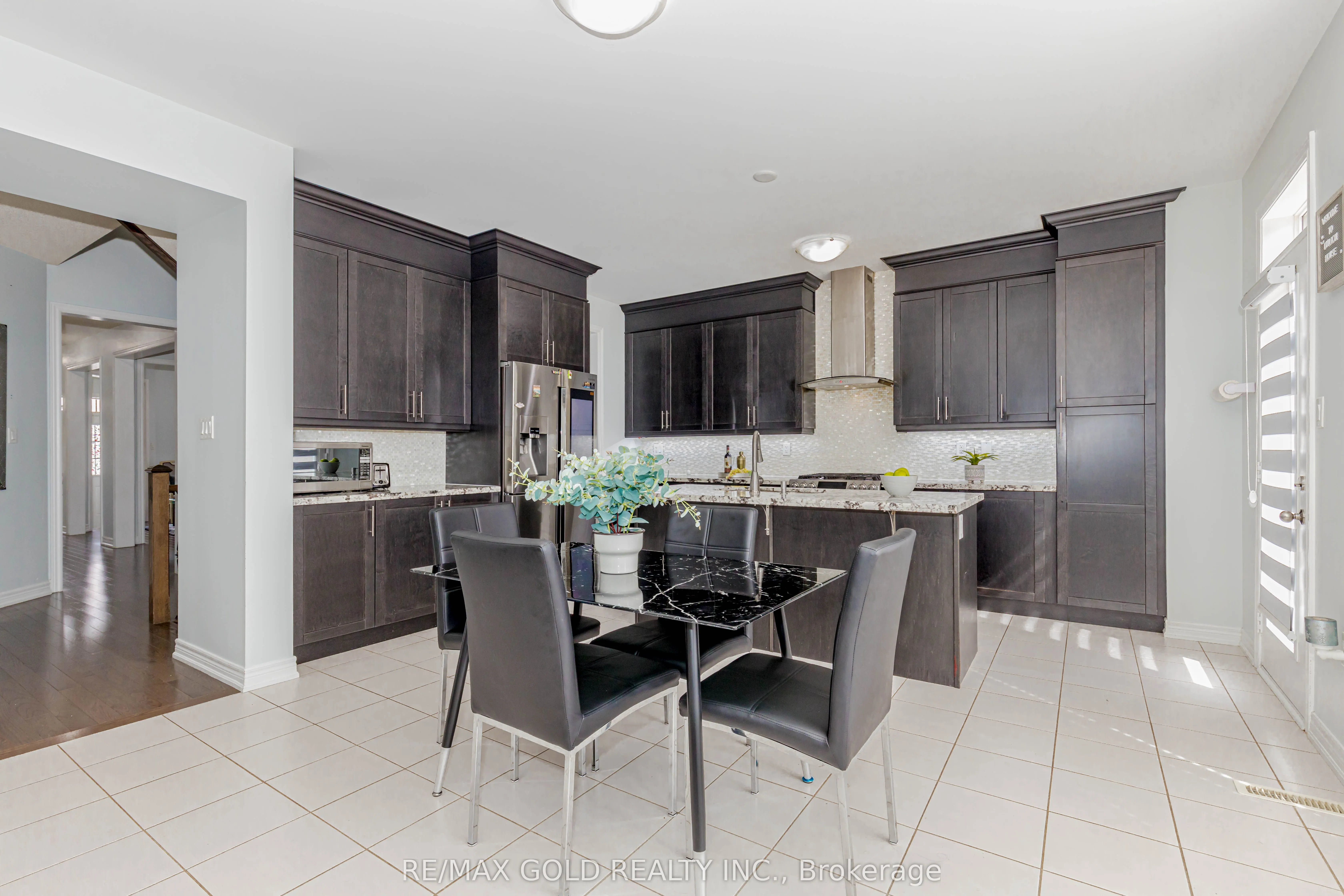 29 Ezra Crescent
