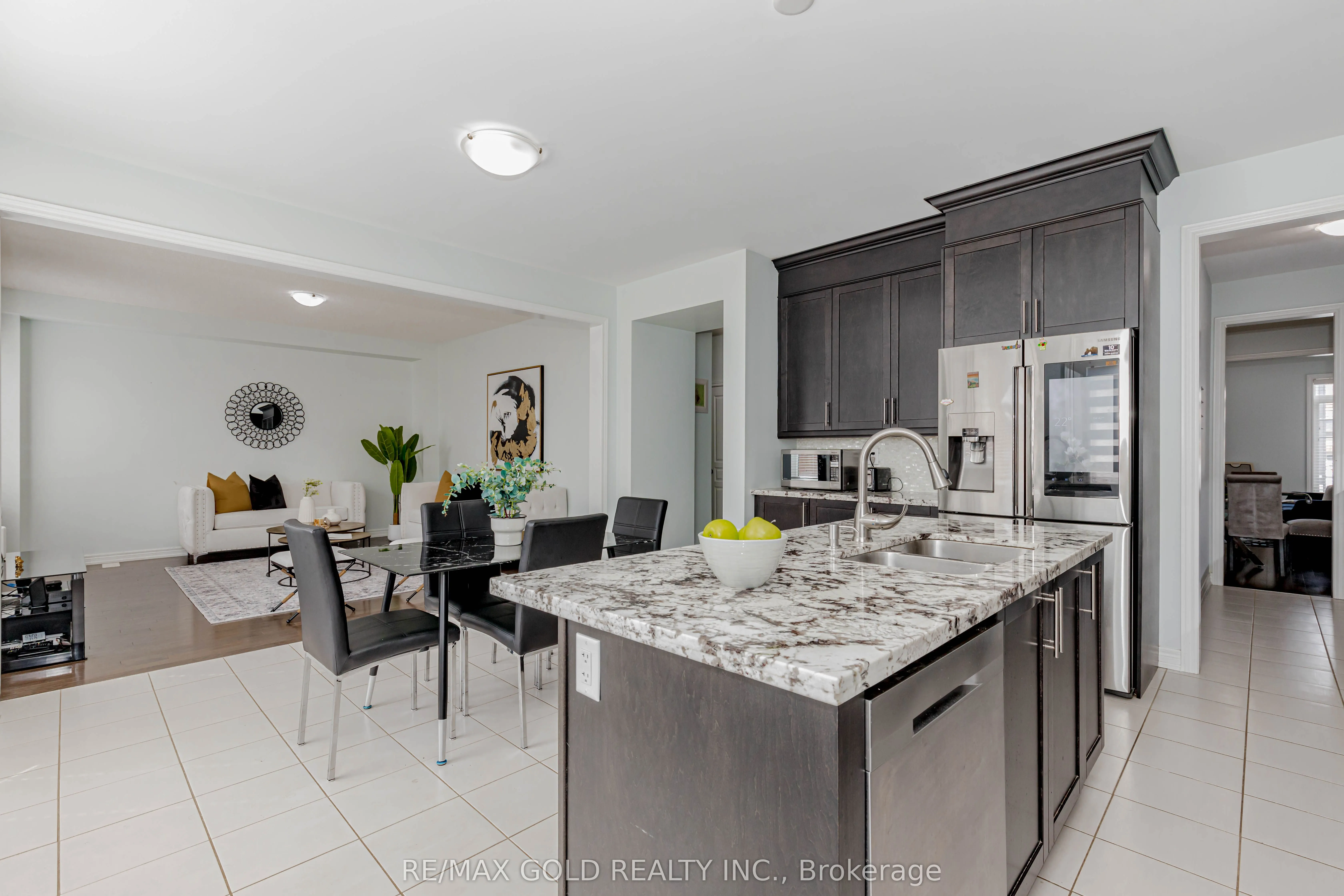 29 Ezra Crescent