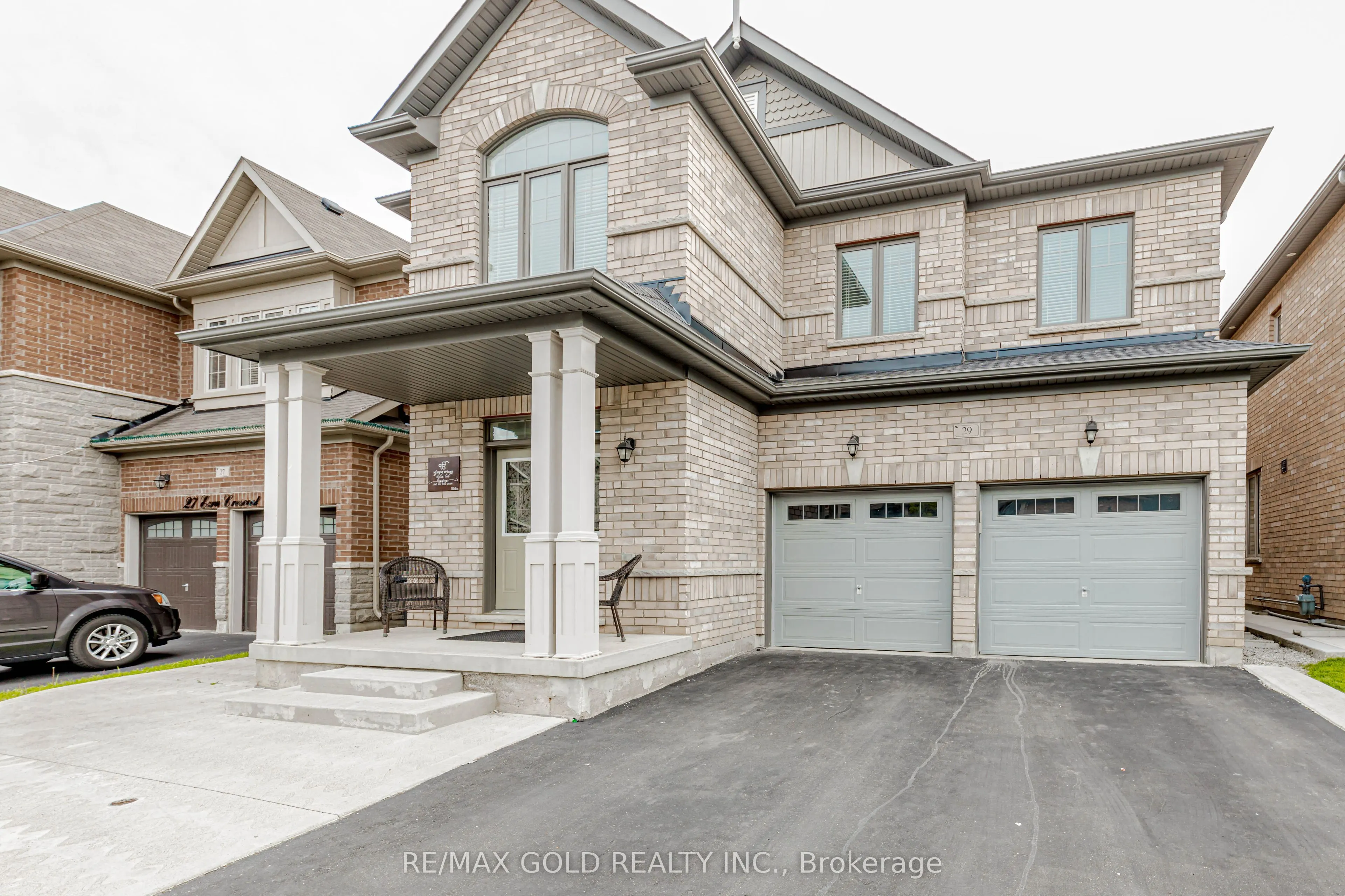 29 Ezra Crescent