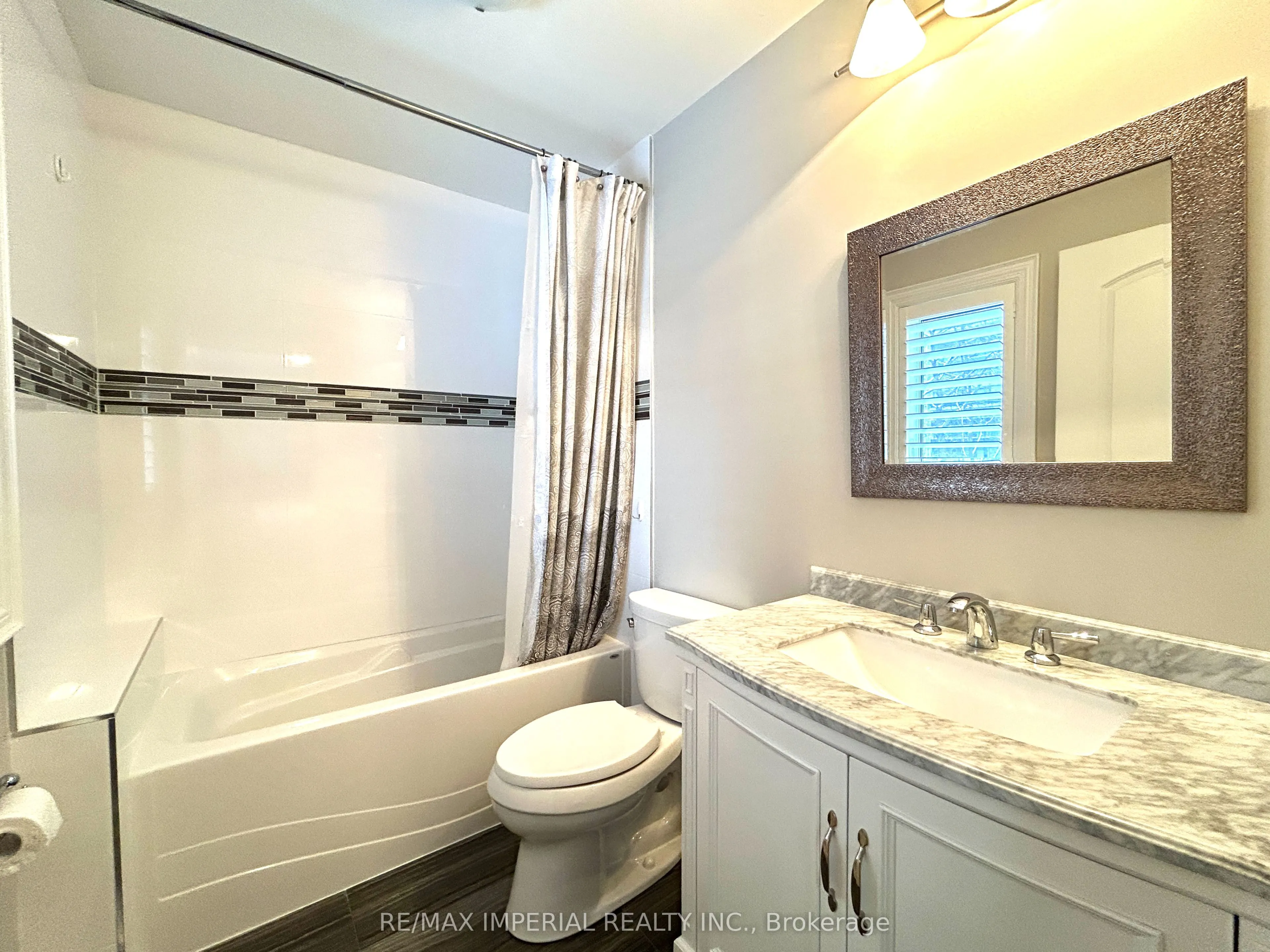 418 Queen Mary Drive