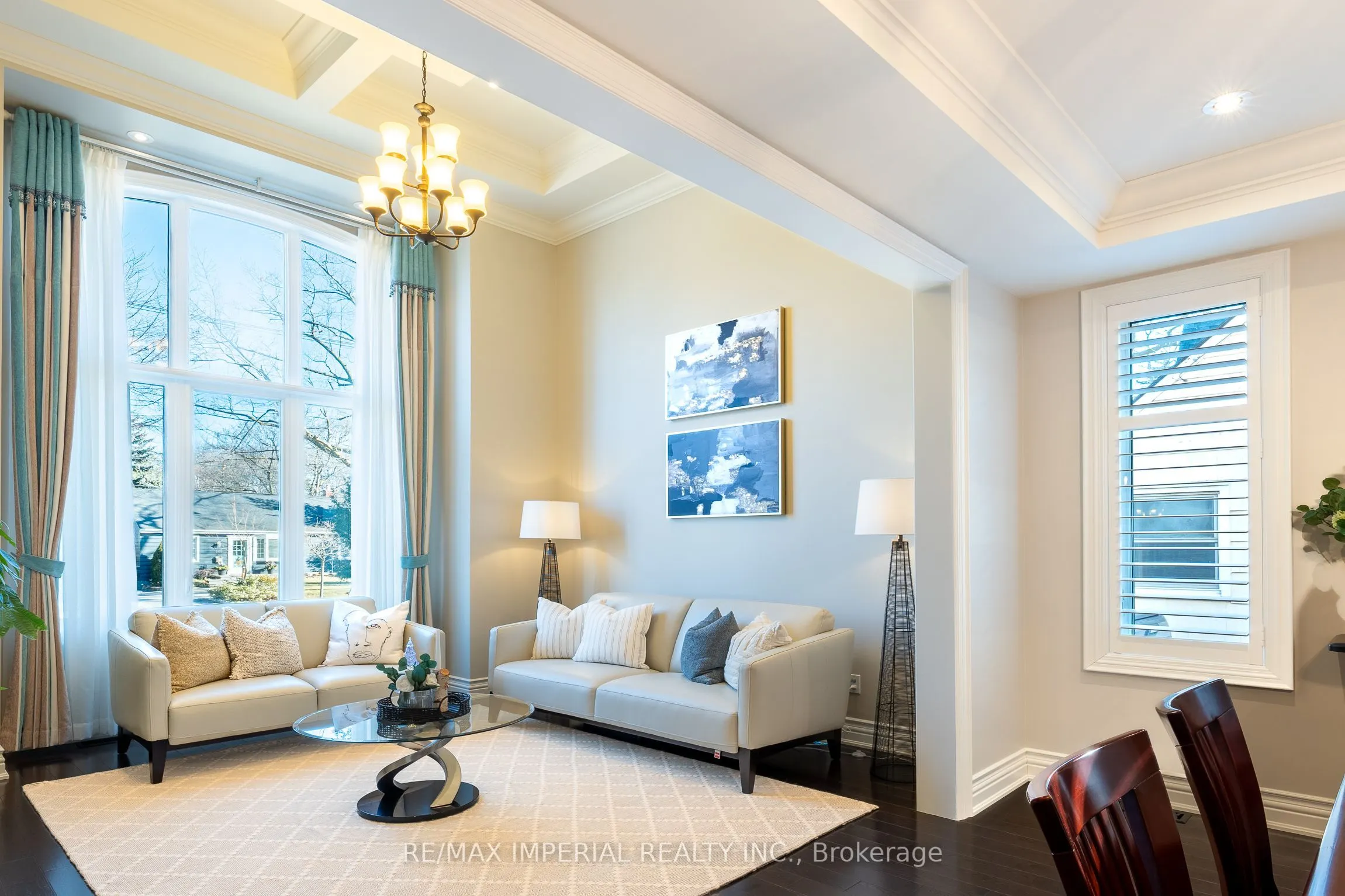418 Queen Mary Drive