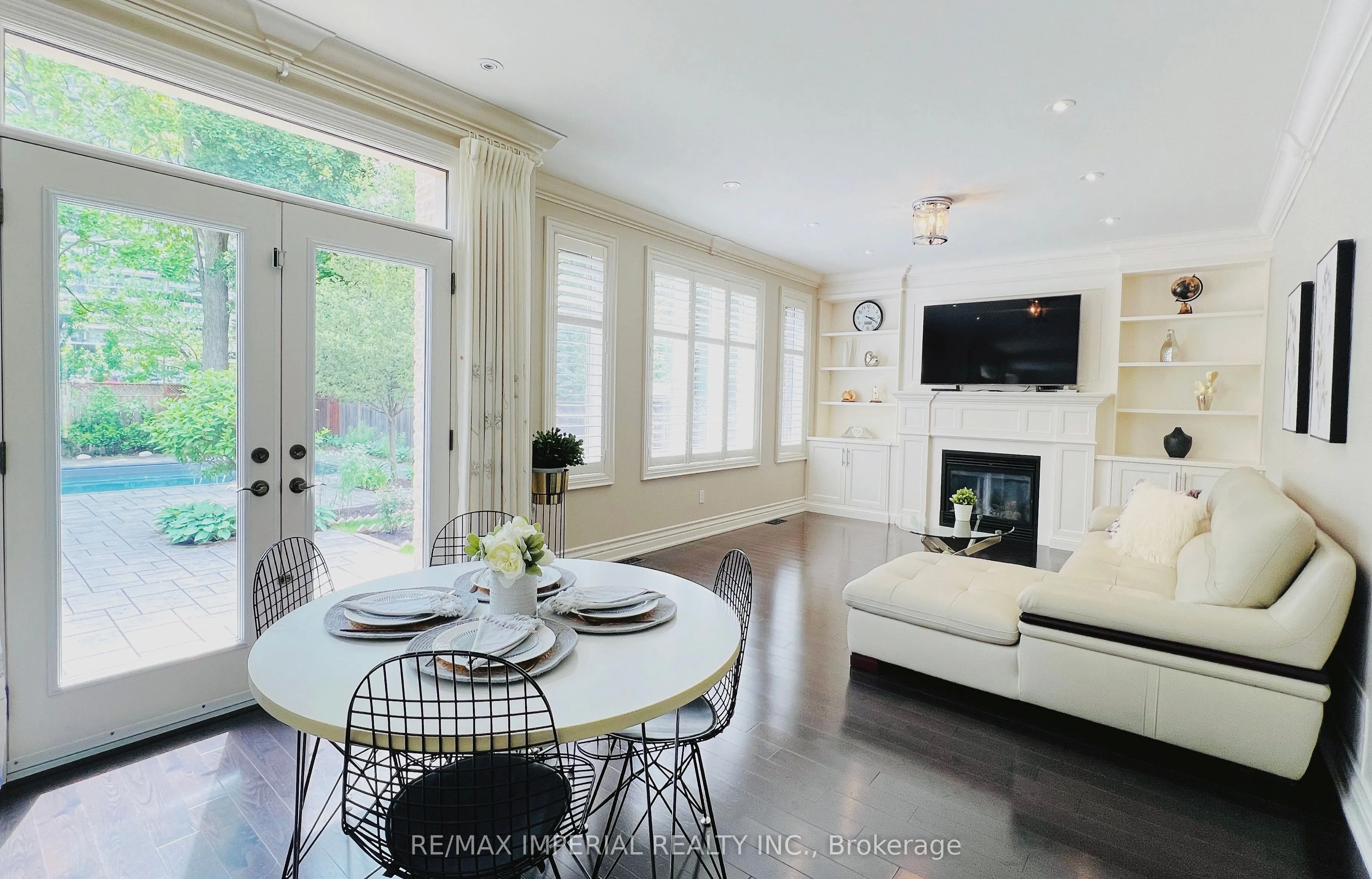418 Queen Mary Drive