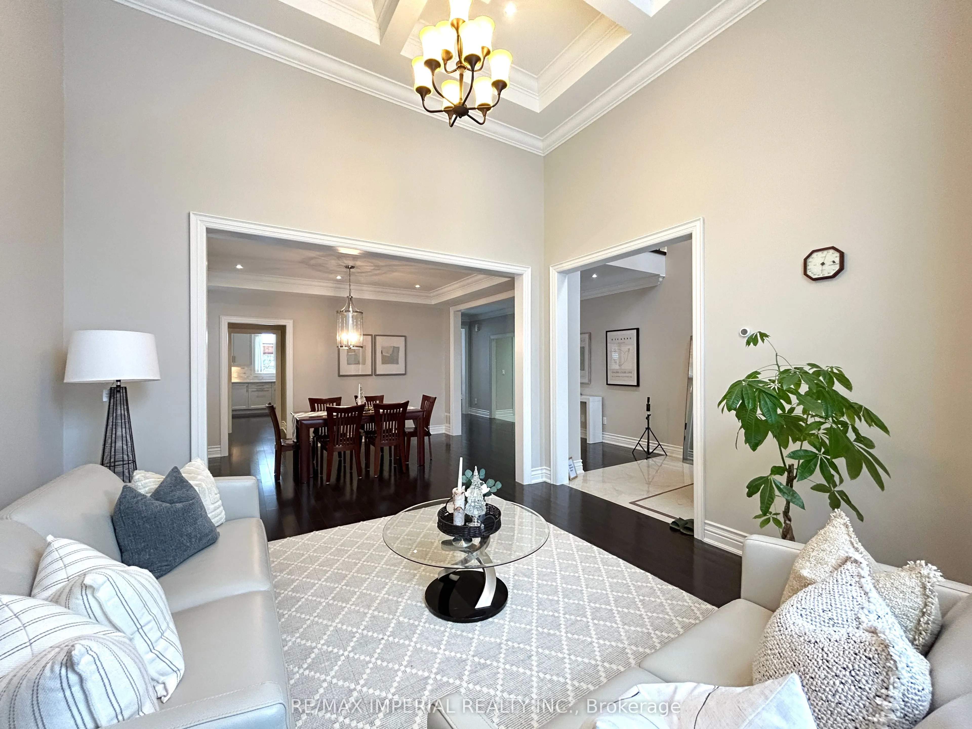 418 Queen Mary Drive