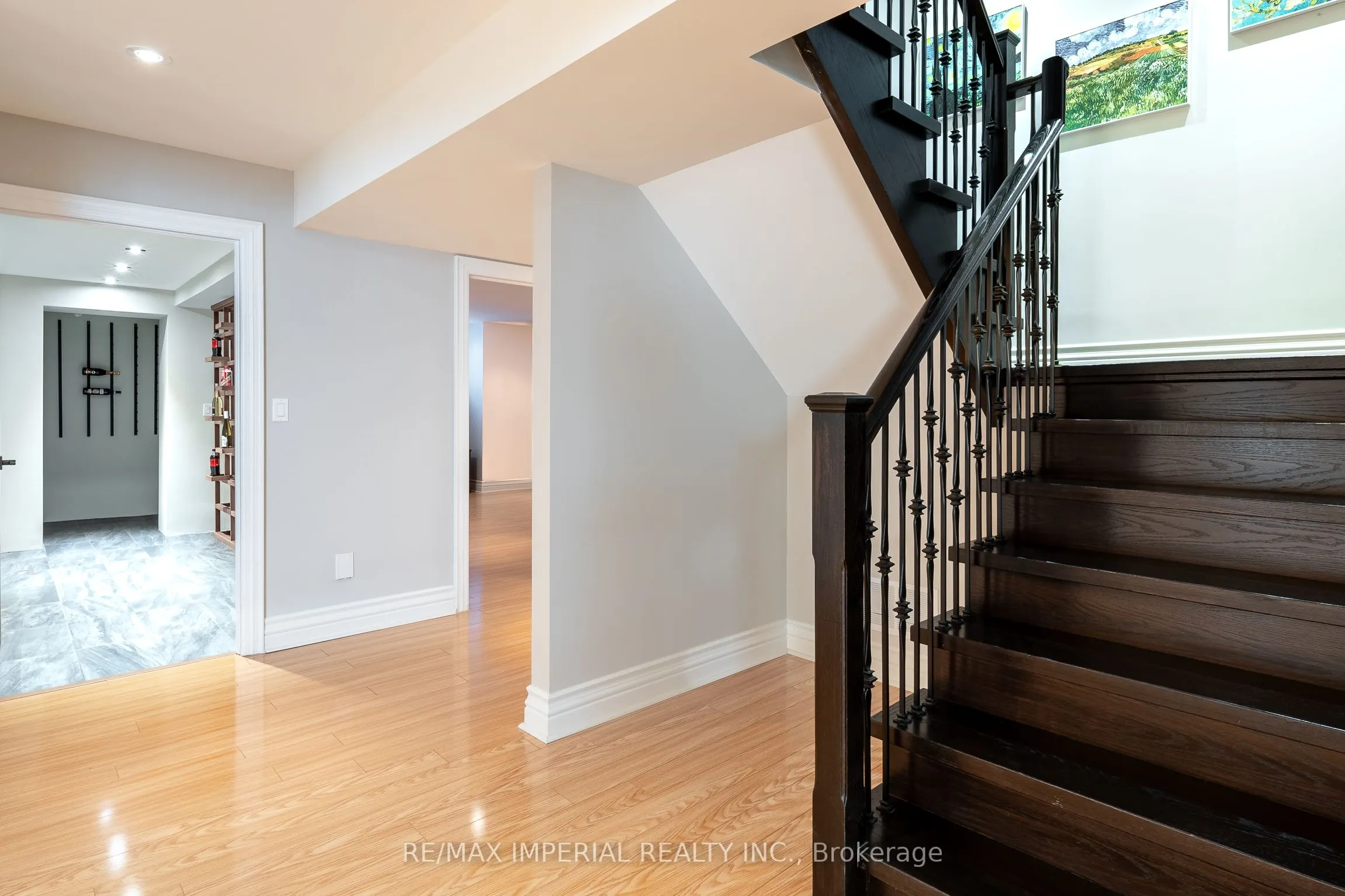418 Queen Mary Drive