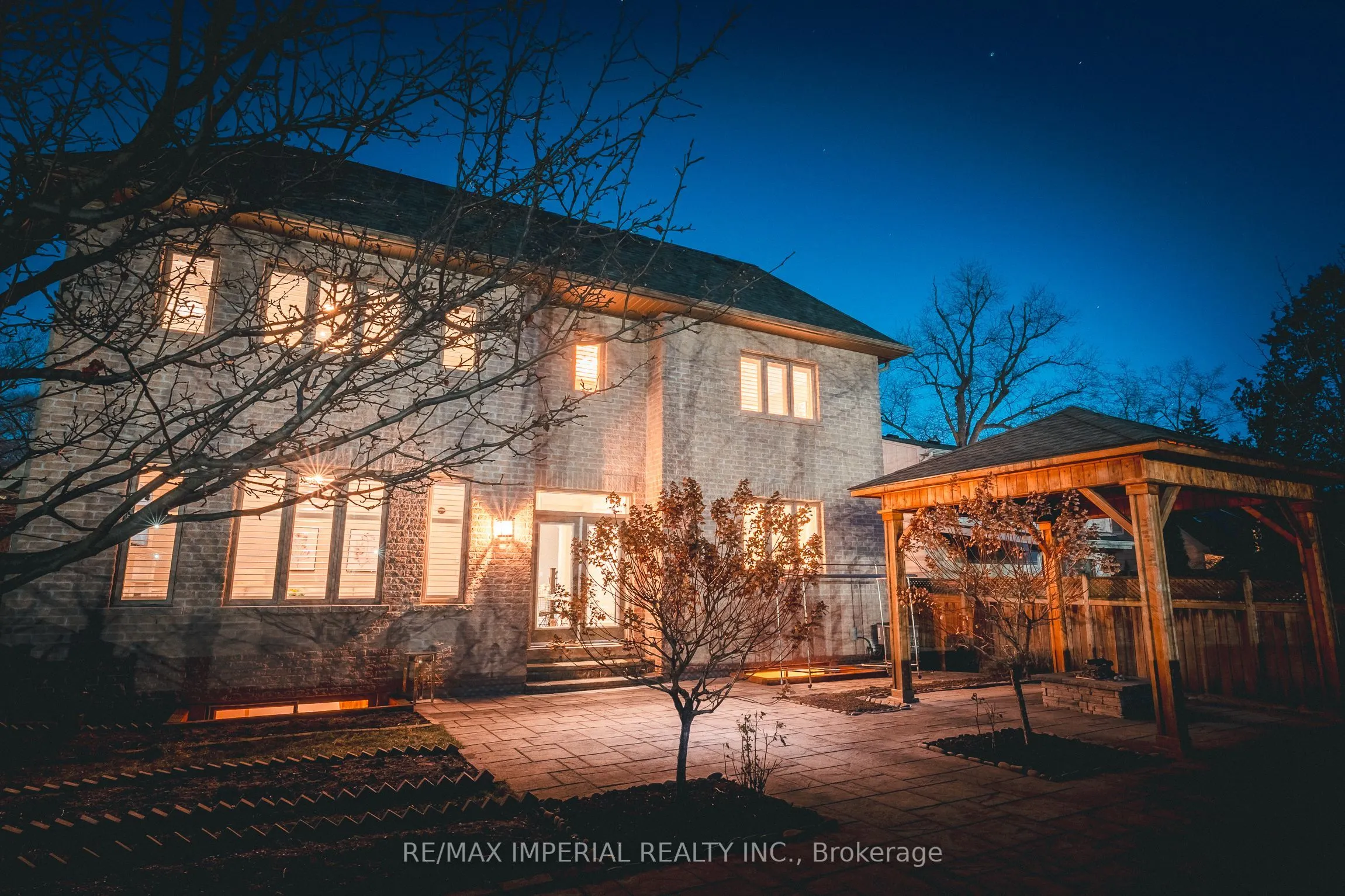 418 Queen Mary Drive