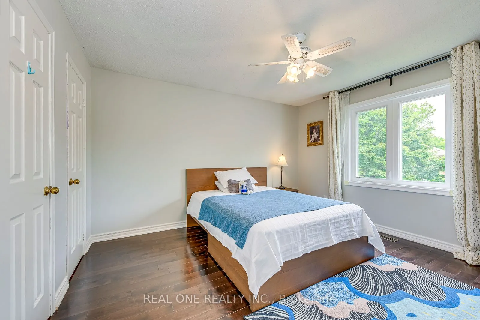 1237 Woodview Drive