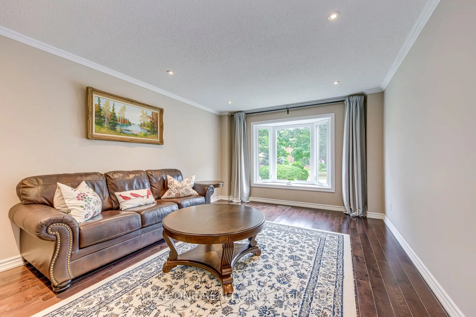 1237 Woodview Drive