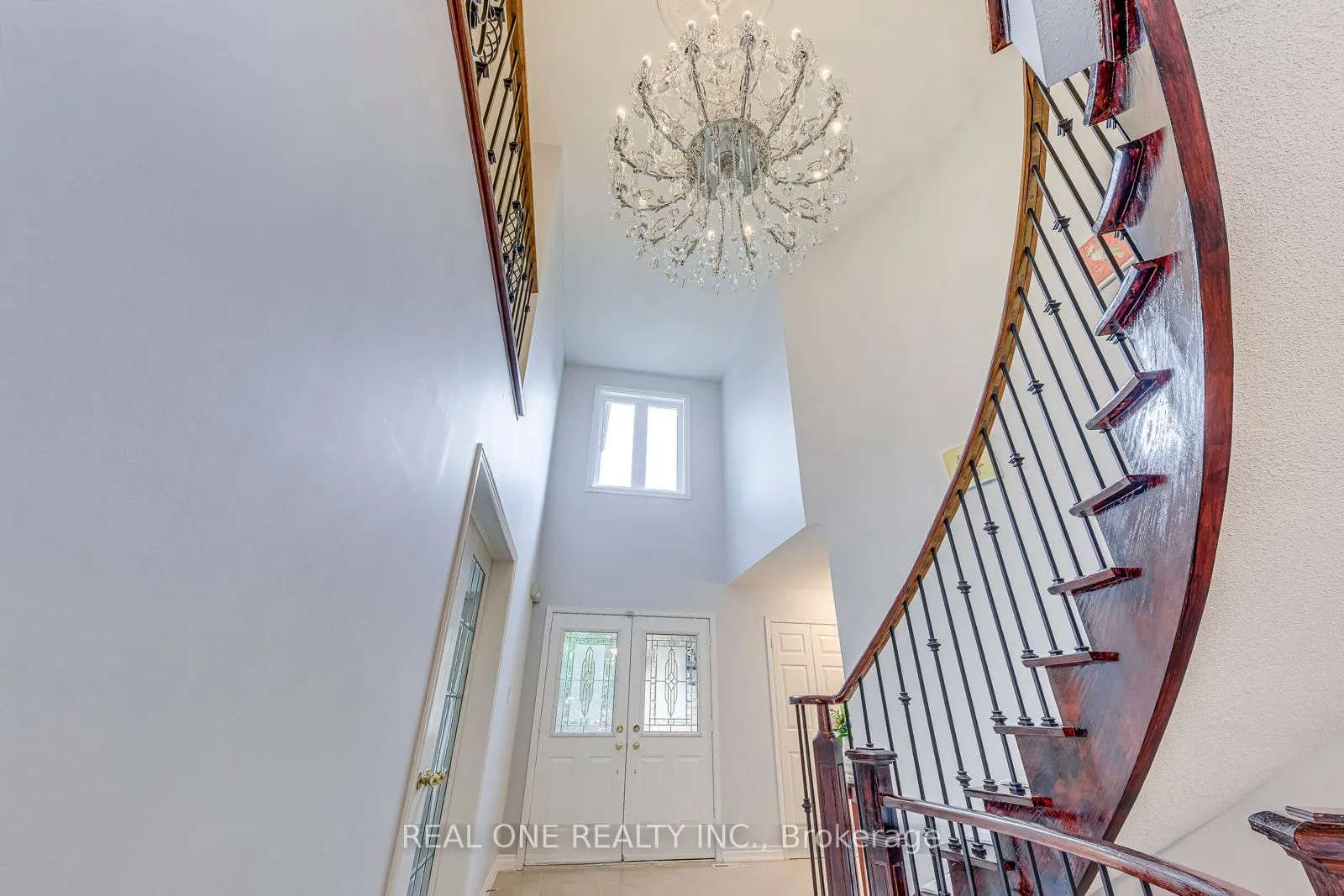 1237 Woodview Drive