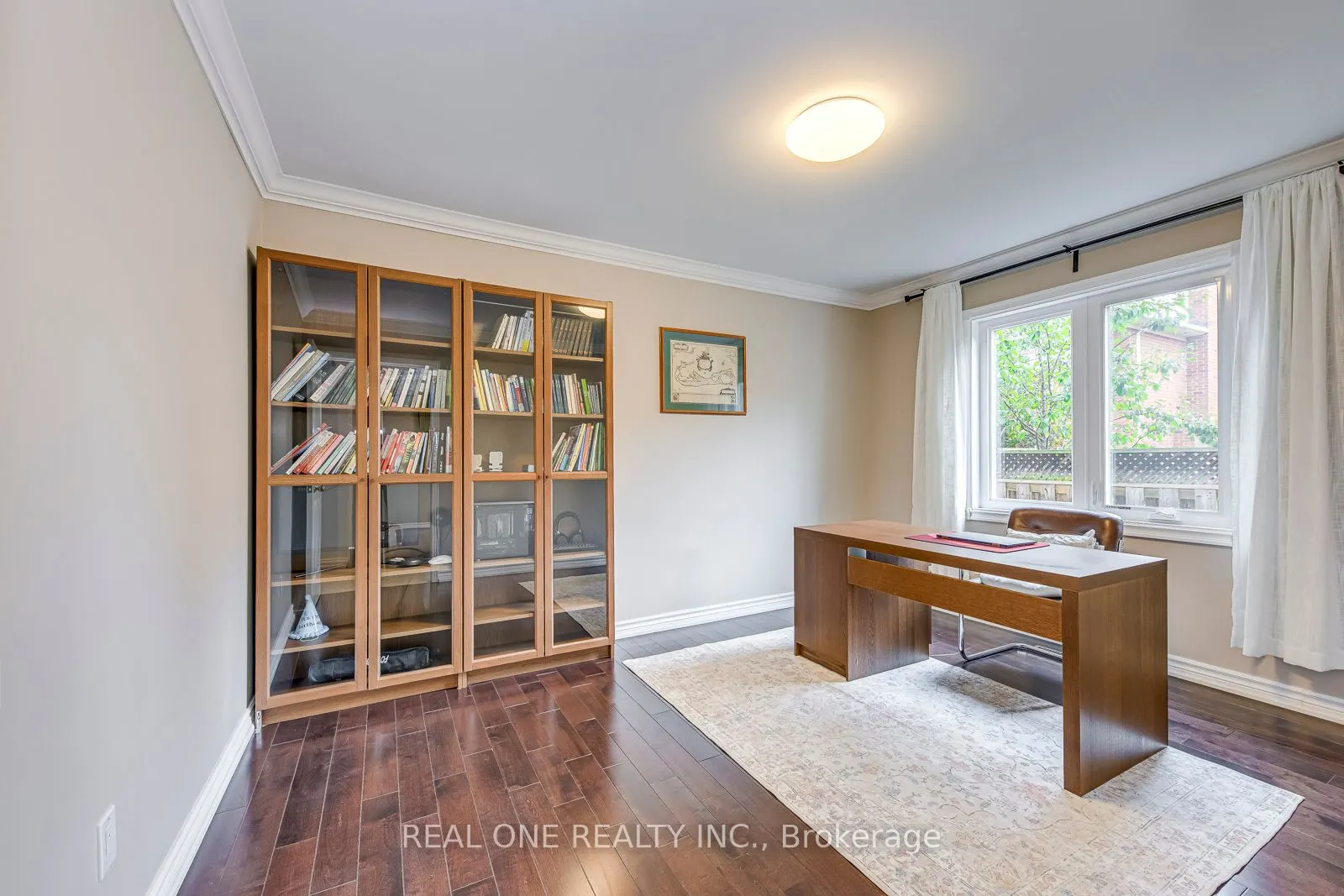 1237 Woodview Drive